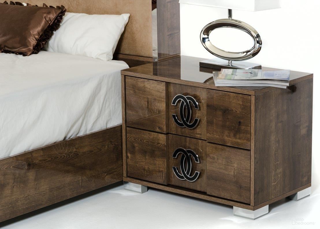 The appearance of Homeroots Mdf Veneer And Chrome Nightstand designed by Homeroots in the modern / contemporary interior design. This brown piece of furniture was selected by 1StopBedrooms from to add a touch of cosiness and style into your home. Sku: 282562. Material: MDF.