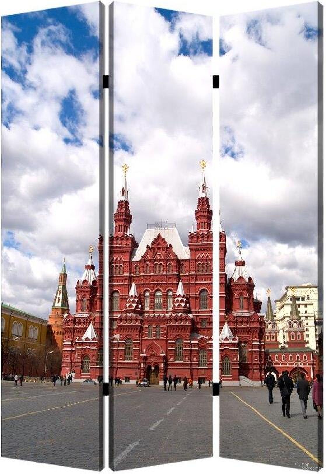 Homeroots Multi Color Wood Canvas Russia Screen