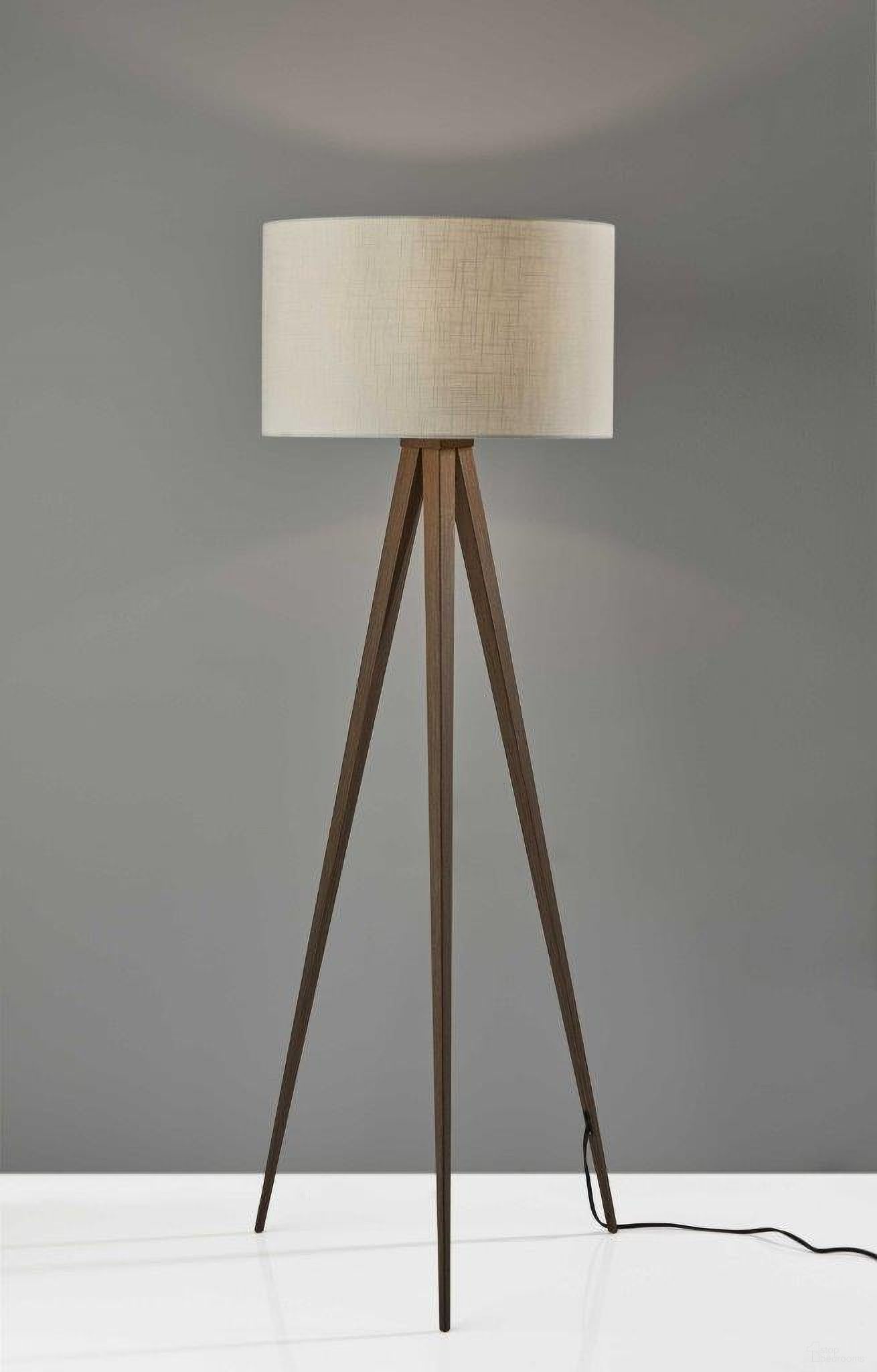 The appearance of Homeroots Walnut Metal Floor Lamp 372908 designed by Homeroots in the modern / contemporary interior design. This walnut piece of furniture was selected by 1StopBedrooms from to add a touch of cosiness and style into your home. Sku: 372908. Material: Metal.