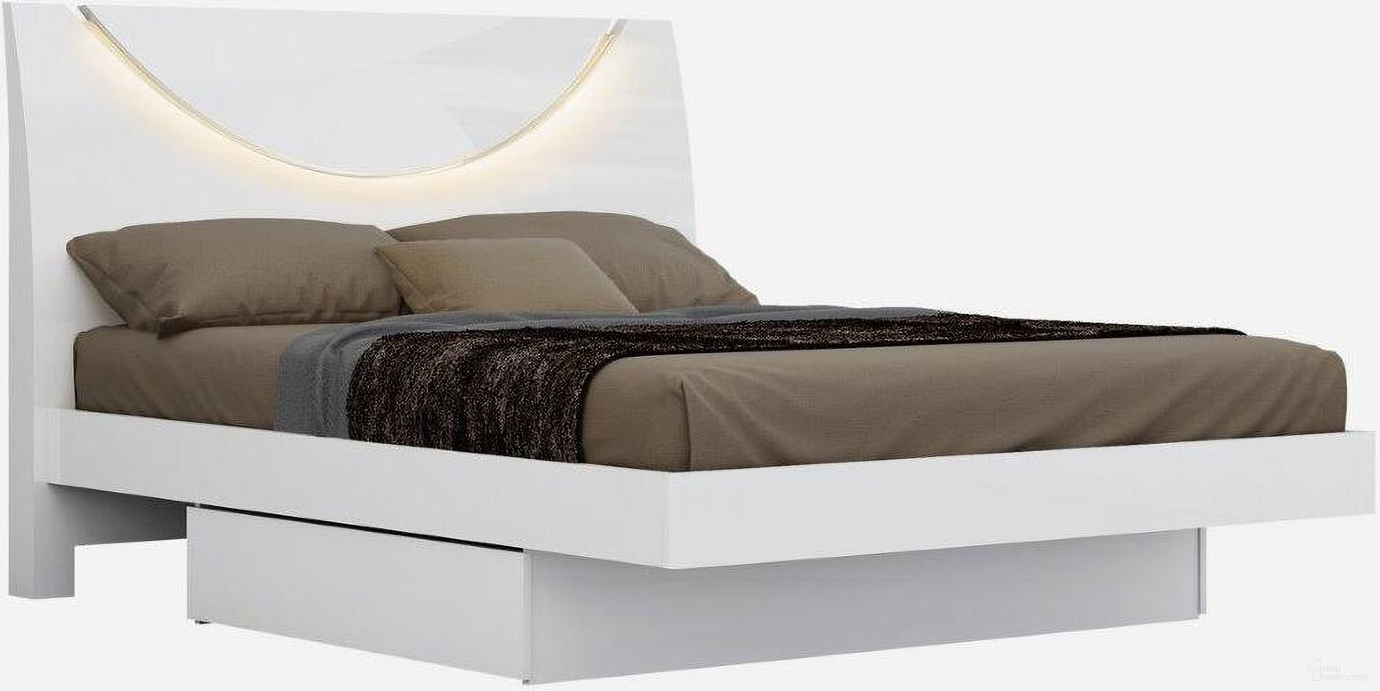 The appearance of Homeroots White California King Bed designed by Homeroots in the modern / contemporary interior design. This white piece of furniture was selected by 1StopBedrooms from to add a touch of cosiness and style into your home. Sku: 366256. Bed Type: Storage Bed. Material: Wood. Bed Size: California King.