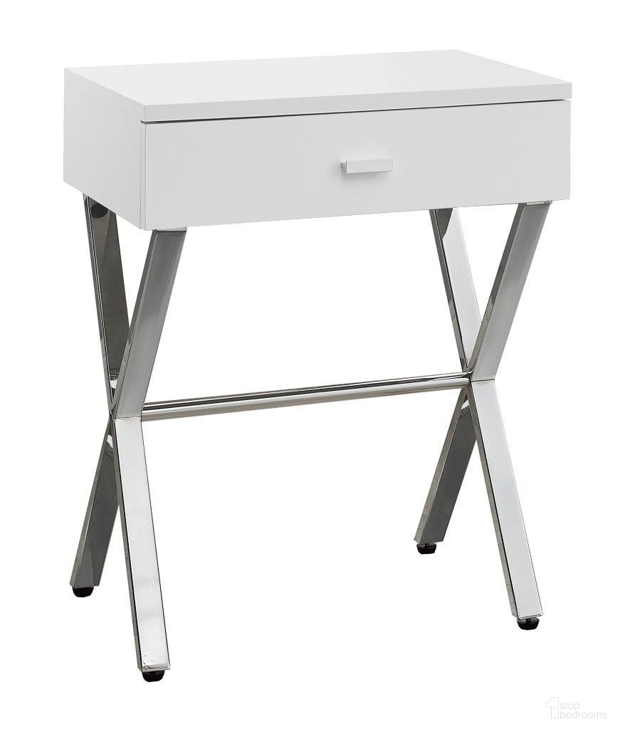 Homeroots White Chrome Metal Accent Table 333130