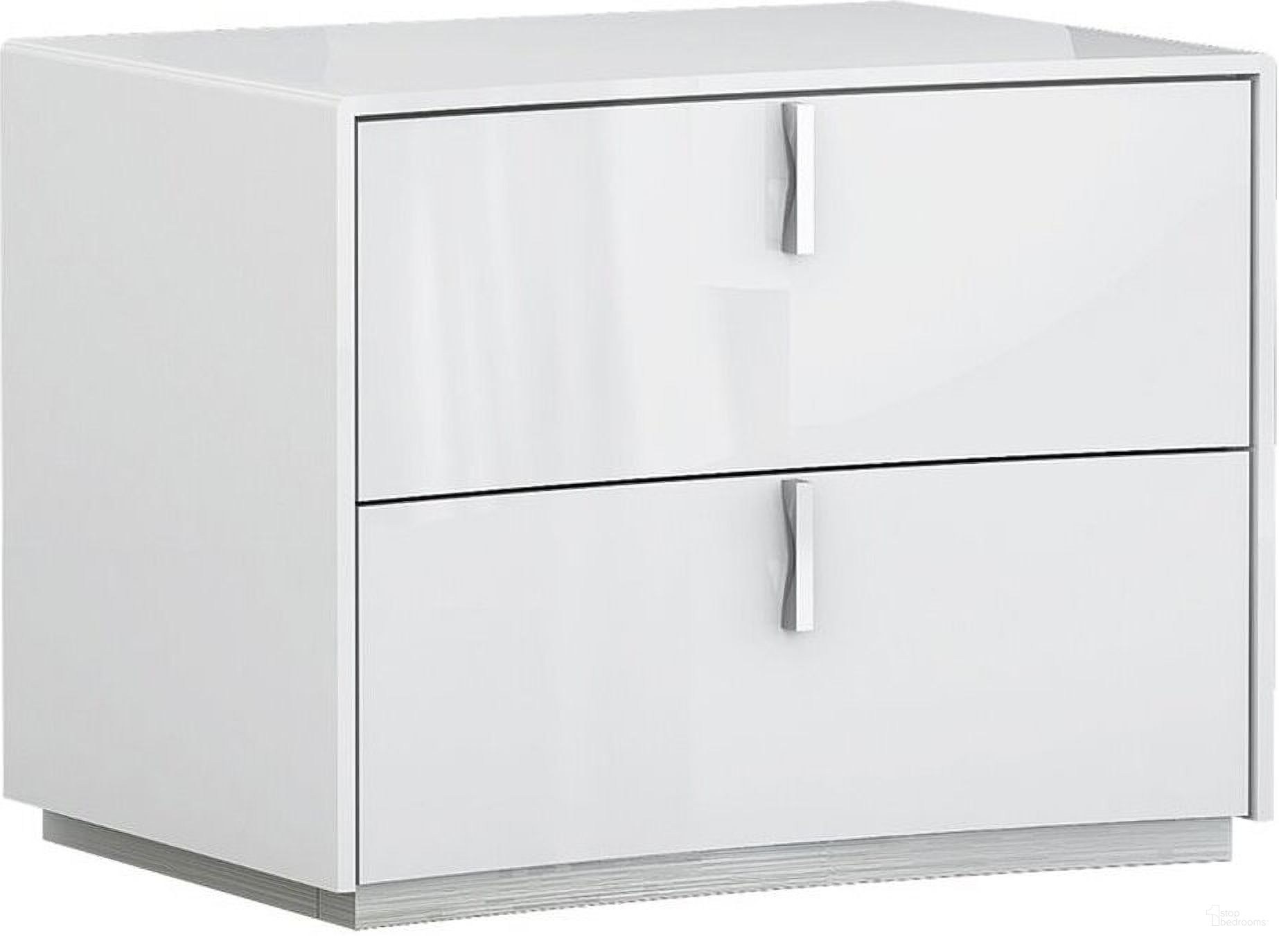 Homeroots White Nightstand 366257