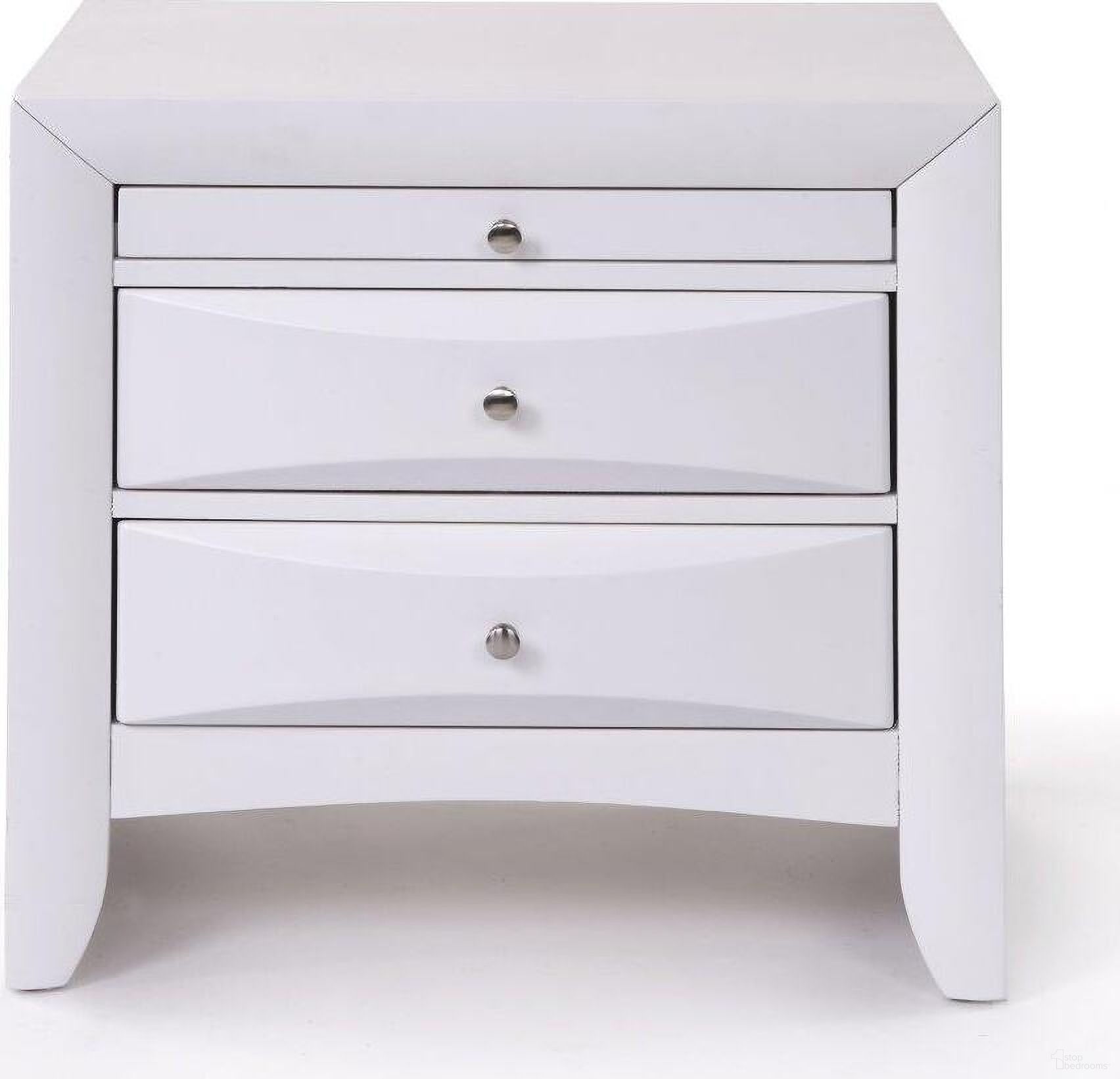 The appearance of Homeroots White Rubber Wood Elegant Nightstand designed by Homeroots in the traditional interior design. This white piece of furniture was selected by 1StopBedrooms from to add a touch of cosiness and style into your home. Sku: 285871. Material: Rubberwood.