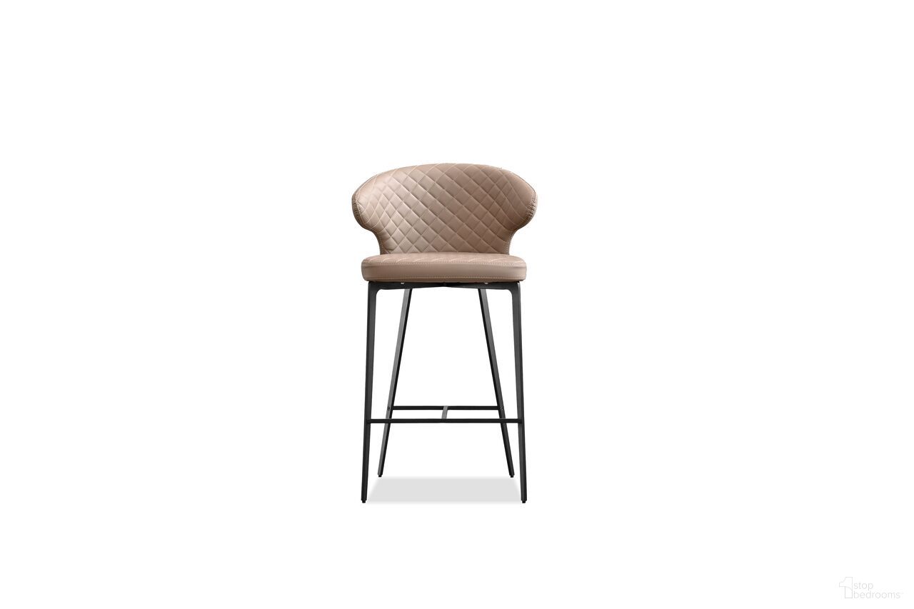 The appearance of Hug Counter Stool Black Powder Coated Steel Base In Russet Brown designed by Mobital in the rustic / southwestern interior design. This russet brown piece of furniture was selected by 1StopBedrooms from Hug Collection to add a touch of cosiness and style into your home. Sku: DCS-HUG9-RUBR-. Material: Foam.