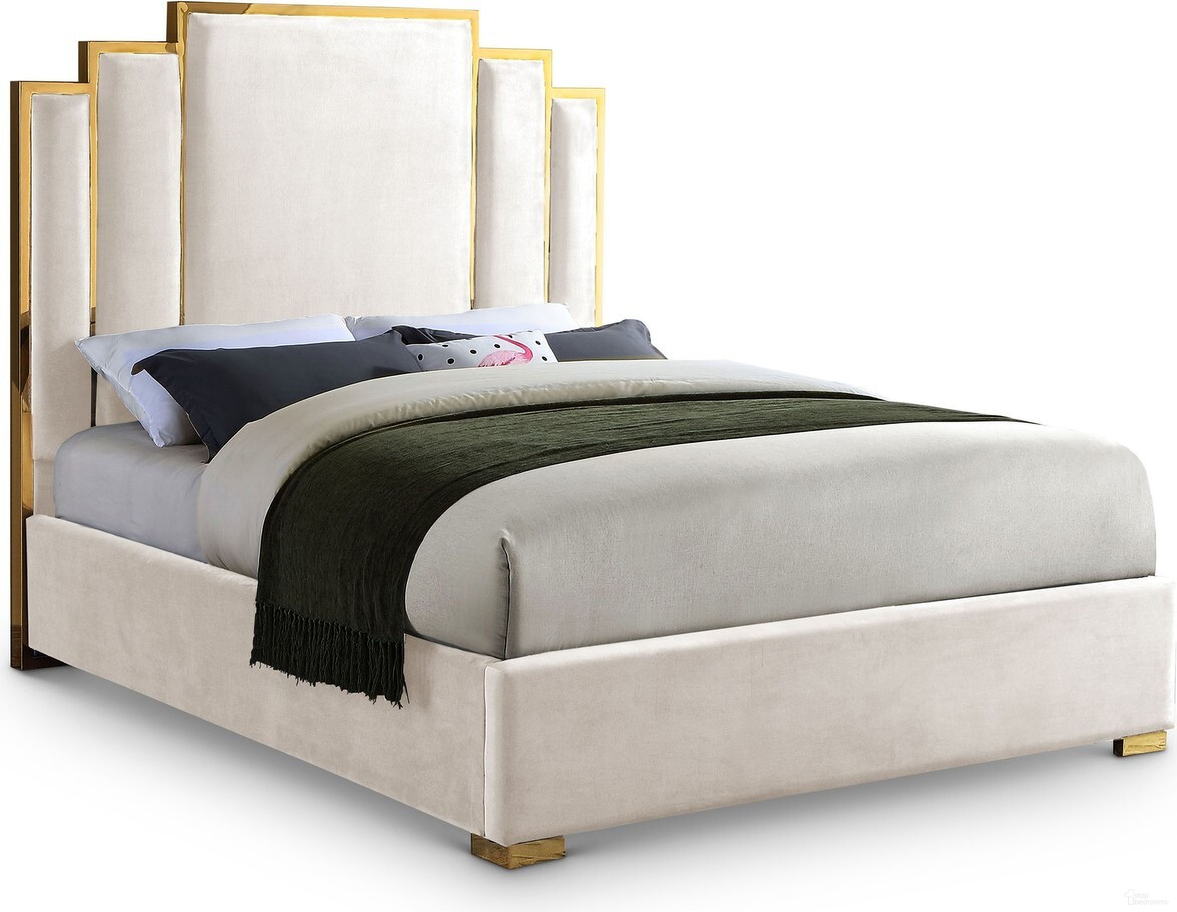 The appearance of Hugo Velvet Queen Bed In Cream designed by Meridian in the modern / contemporary interior design. This cream velvet piece of furniture  was selected by 1StopBedrooms from Hugo Collection to add a touch of cosiness and style into your home. Sku: HugoCream-Q Box 1/2 (HB/Slats);HugoCream-Q Box 2/2 (Siderails/FB/Metal Bar/Hardware/Legs). Bed Type: Panel Bed. Bed Size: Queen. Material: Velvet.