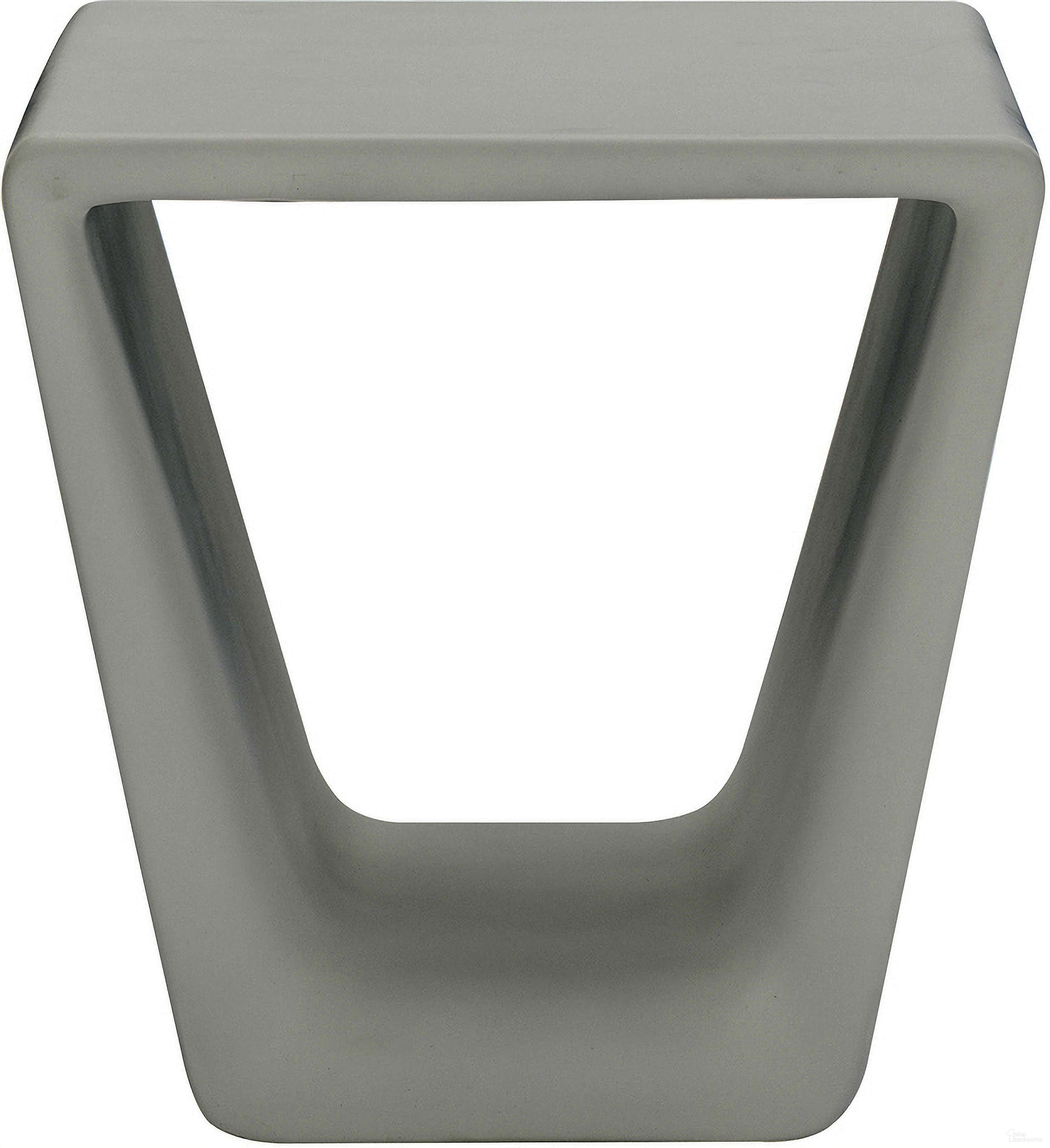 The appearance of Hyannis Outdoor Accent Table designed by Bernhardt in the modern / contemporary interior design. This bone piece of furniture was selected by 1StopBedrooms from Hyannis Collection to add a touch of cosiness and style into your home. Sku: X02107. Table Top Shape: Square. Material: Glass.