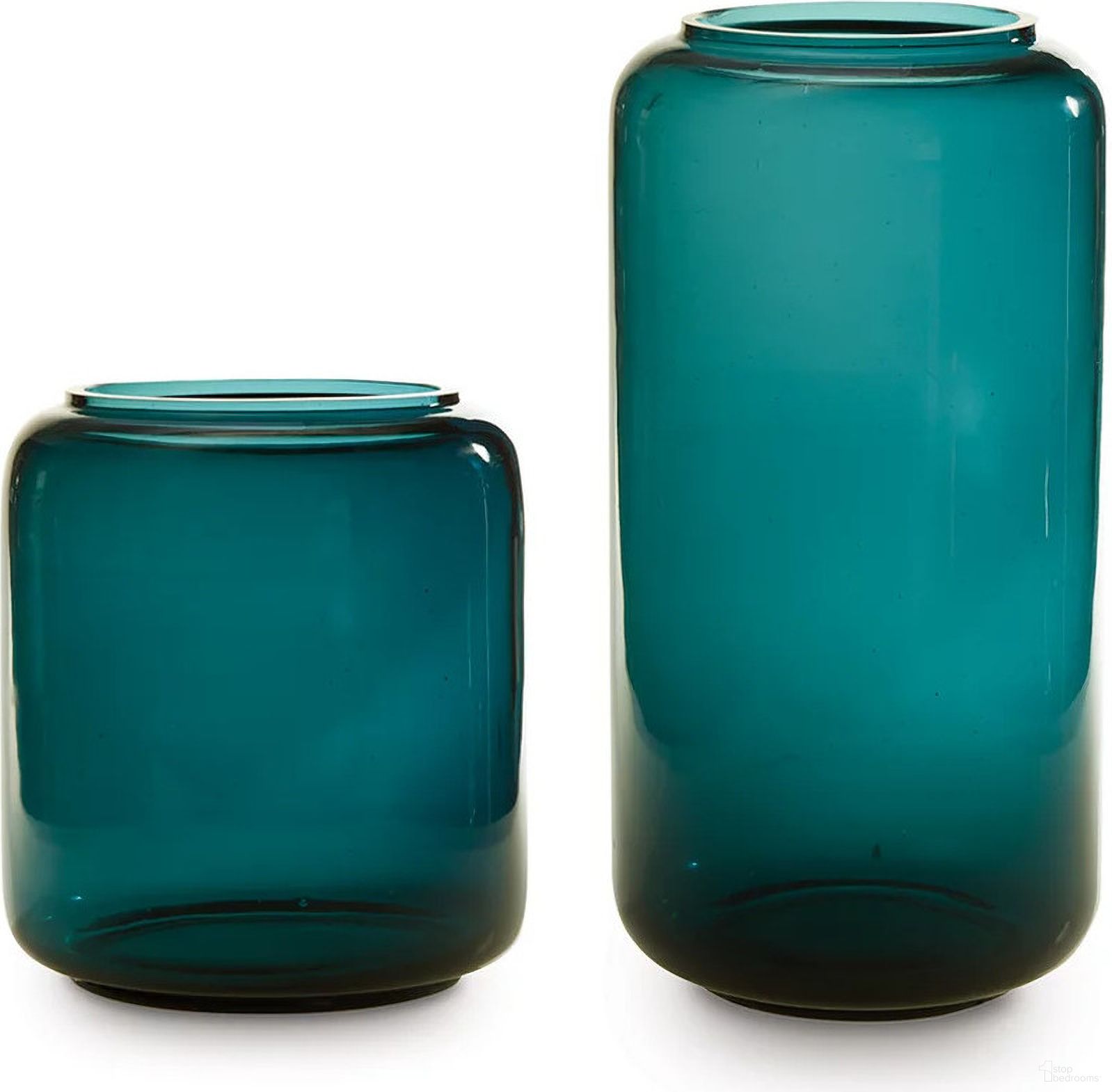The appearance of Inisland Vase Set Set of 2 In Teal designed by Signature Design by Ashley in the modern / contemporary interior design. This teal piece of furniture was selected by 1StopBedrooms from Inisland Collection to add a touch of cosiness and style into your home. Sku: A2000797;A2000798.