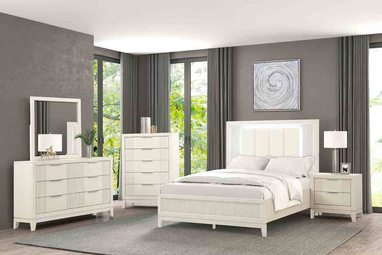 Isadore Bedroom Set In Antique White