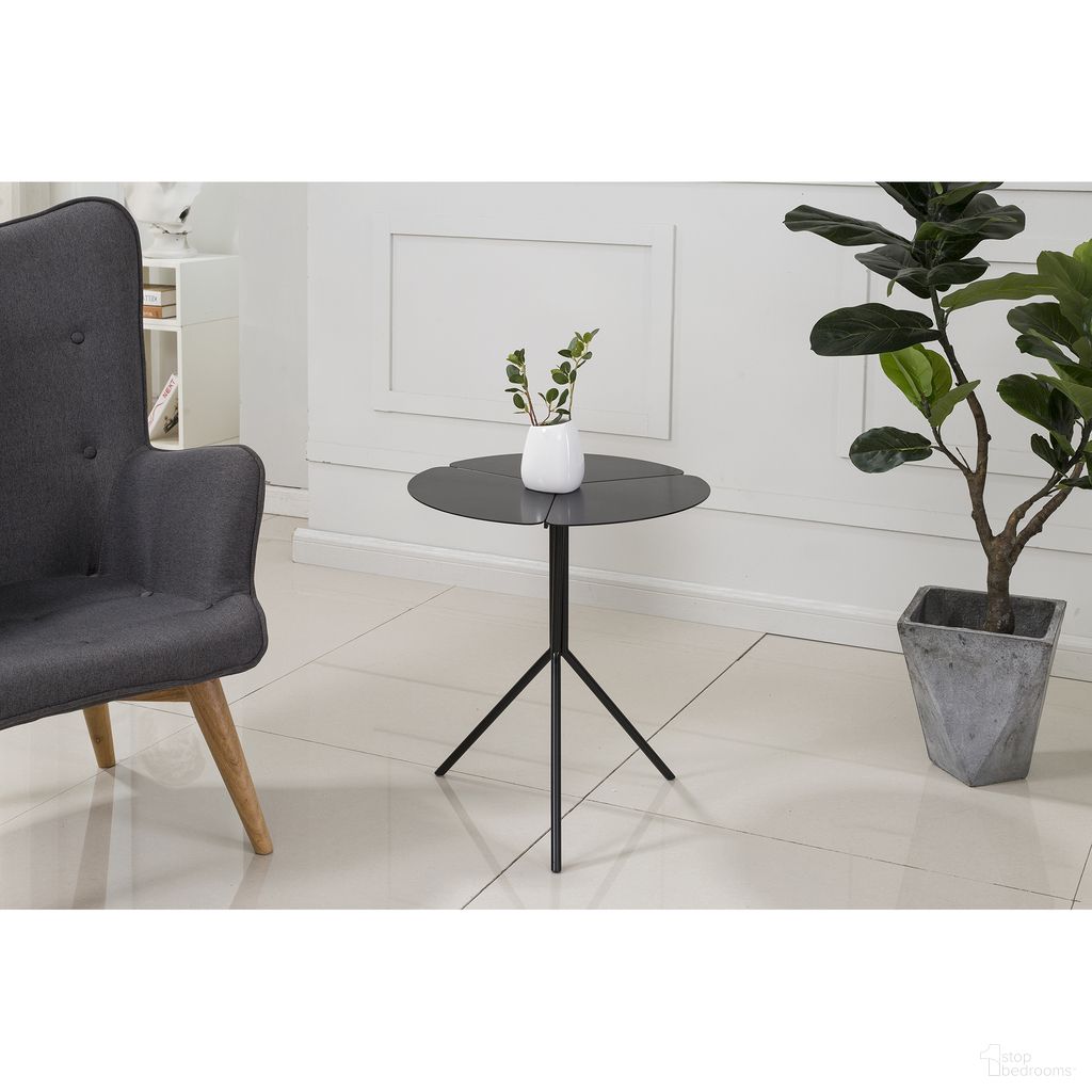 The appearance of Ivy Tripod Side Table In Brushed Black designed by Bellini Modern Living in the transitional interior design. This black piece of furniture  was selected by 1StopBedrooms from Ivy Collection to add a touch of cosiness and style into your home. Sku: Ivy BLK. Material: Brass.