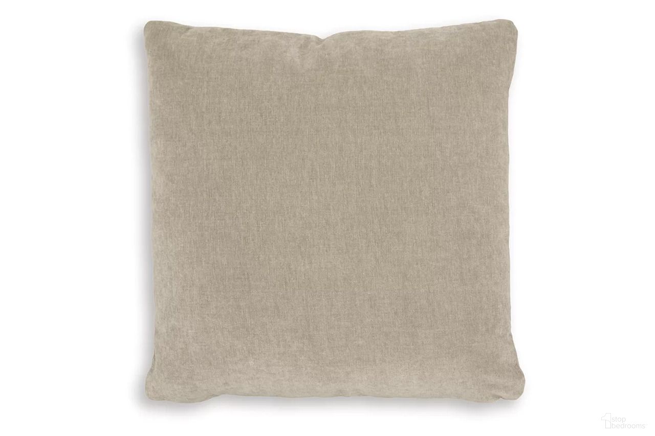 The appearance of Jaxkins Pillow Set of 4 In Warm Gray designed by Signature Design by Ashley in the transitional interior design. This warm gray piece of furniture was selected by 1StopBedrooms from Jaxkins Collection to add a touch of cosiness and style into your home. Sku: A1001138.
