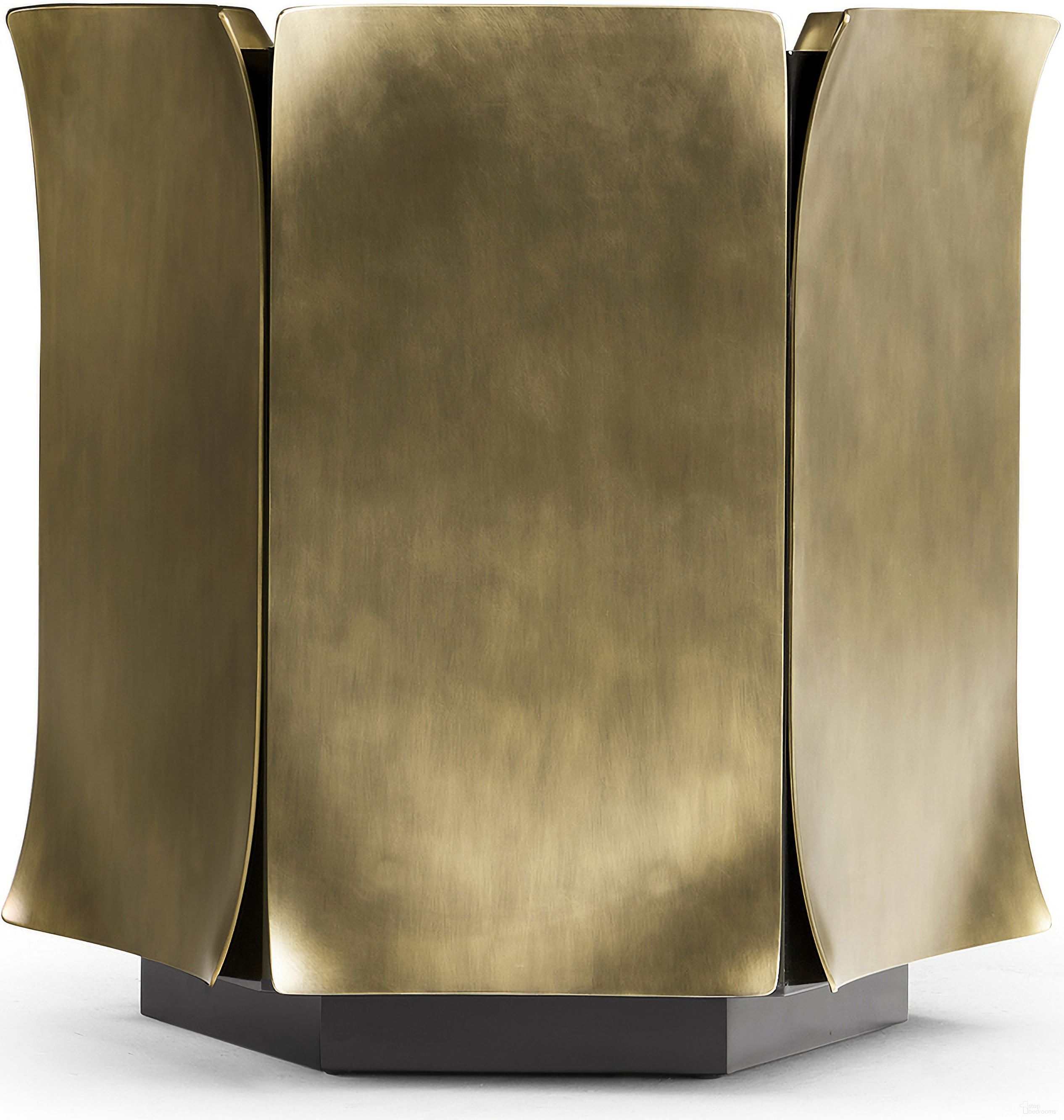 The appearance of JC Modern Hammersmith End Table In Satin Brass designed by Jonathan Charles in the modern / contemporary interior design. This satin brass piece of furniture  was selected by 1StopBedrooms from JC Modern Collection to add a touch of cosiness and style into your home. Sku: 007-3-AN0-SBR. Material: Brass.