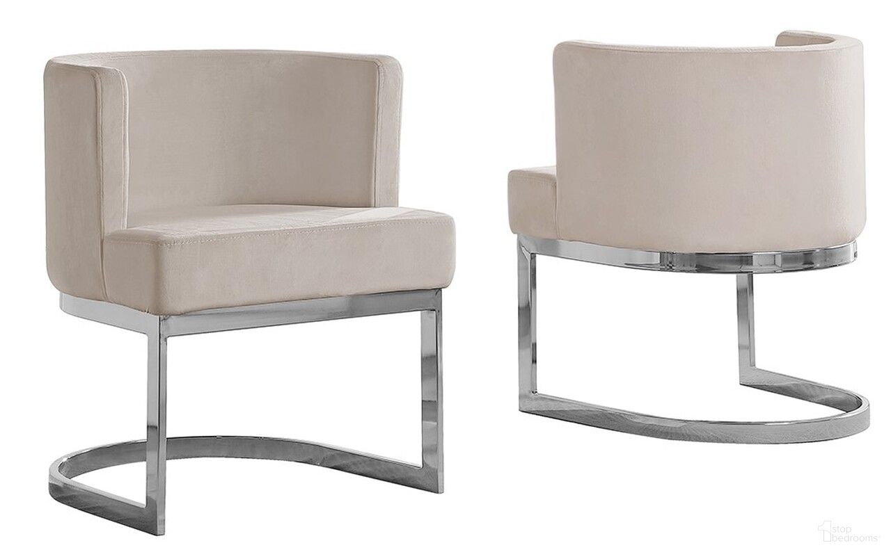 The appearance of Joe Accent Chair In Cream Velvet and Silver Chrome Base designed by Best Quality Furniture in the modern / contemporary interior design. This silver/cream piece of furniture was selected by 1StopBedrooms from Joe Collection to add a touch of cosiness and style into your home. Sku: SC97. Material: Velvet.