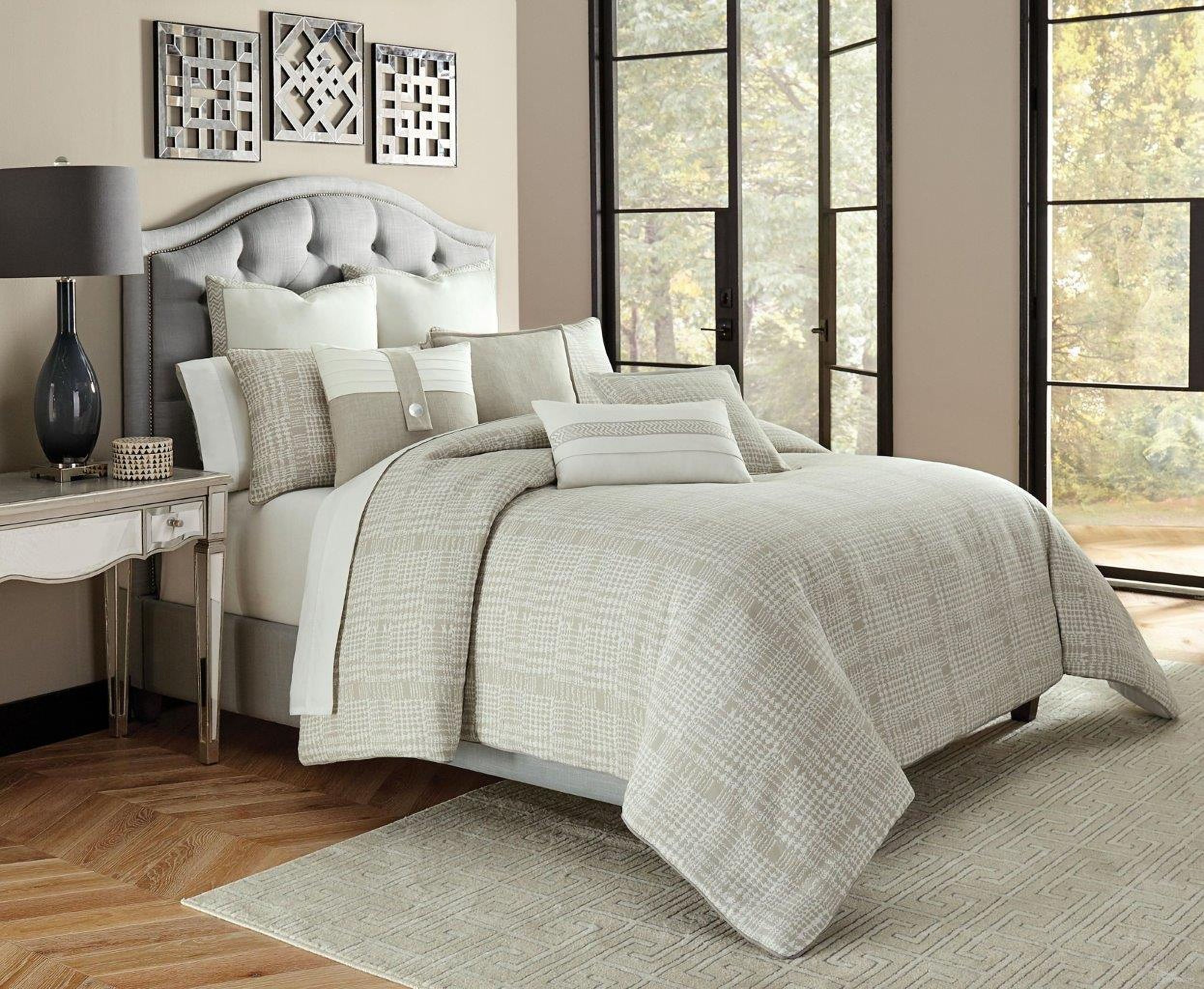 The appearance of Julianna Gray 10 Piece King Comforter Set designed by Michael Amini in the modern / contemporary interior design. This gray piece of furniture was selected by 1StopBedrooms from Julianna Collection to add a touch of cosiness and style into your home. Sku: BCS-KS10-JULNA-GRY. Bed Size: King. Material: Cotton.