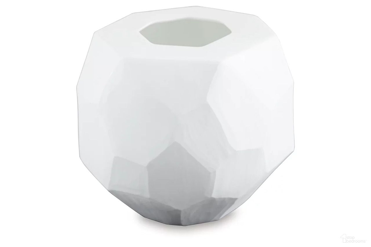 The appearance of Karenton Vase In White designed by Signature Design by Ashley in the modern / contemporary interior design. This white piece of furniture was selected by 1StopBedrooms from Karenton Collection to add a touch of cosiness and style into your home. Sku: A2000720. Material: Glass.