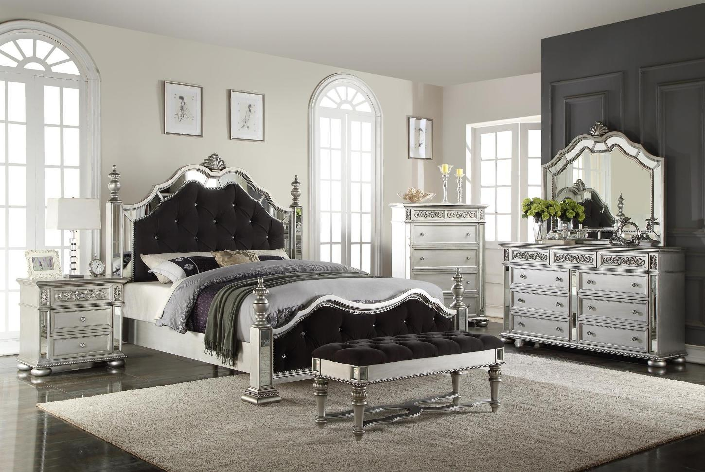 Kealynn Silver Bench by MYCO | 1StopBedrooms