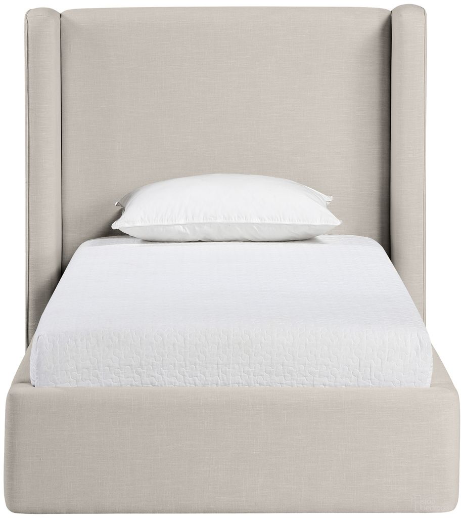 The appearance of Kendall Linen Textured Fabric Upholstered Twin Bed In Beige designed by Meridian in the modern / contemporary interior design. This beige piece of furniture was selected by 1StopBedrooms from Kendall Collection to add a touch of cosiness and style into your home. Sku: B1282Beige-T Box 1/2 (Headboard);B1282Beige-T Box 2/2 (Side Rails / Footboard / Panels / Center Rail). Bed Size: Twin. Material: Linen. Bed Type: Upholstered Bed.