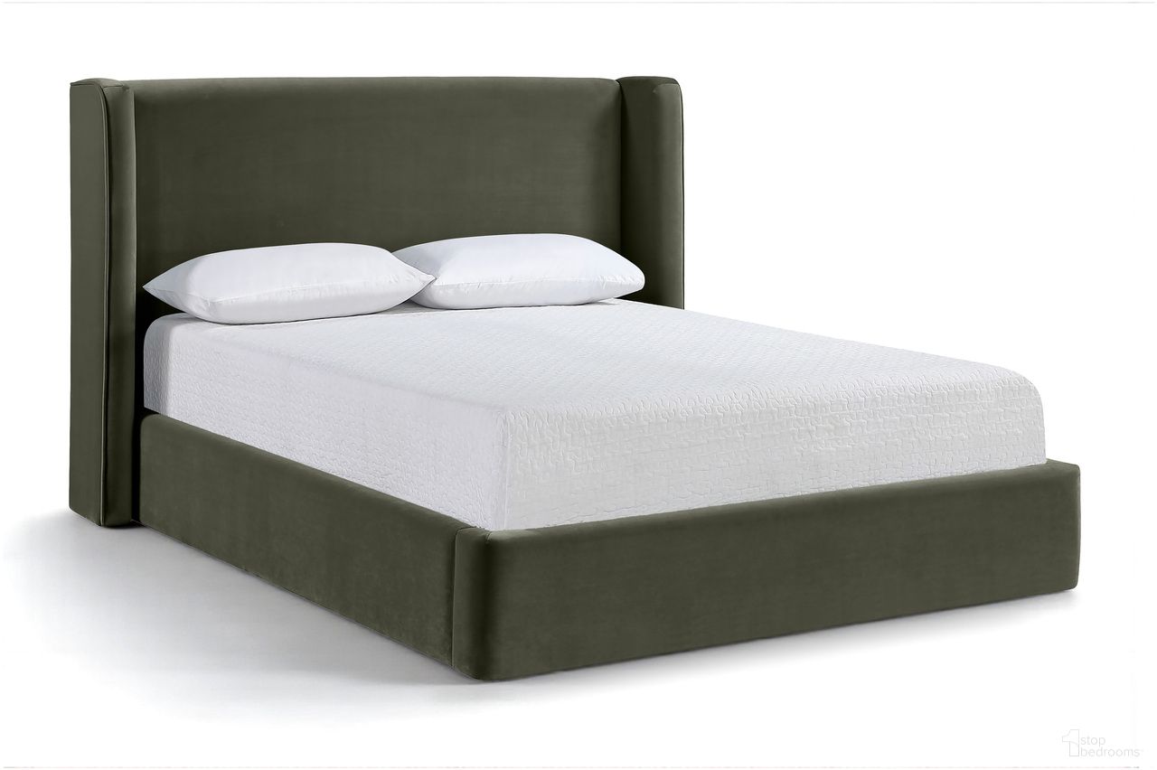 The appearance of Kendall Velvet Upholstered King Bed In Green designed by Meridian in the modern / contemporary interior design. This green piece of furniture was selected by 1StopBedrooms from Kendall Collection to add a touch of cosiness and style into your home. Sku: B1283Green-K Box 1/2 (Headboard);B1283Green-K Box 2/2 (Side Rails / Footboard / Panels / Support Legs / Center Rail / Slats). Bed Size: King. Material: Velvet. Bed Type: Upholstered Bed.