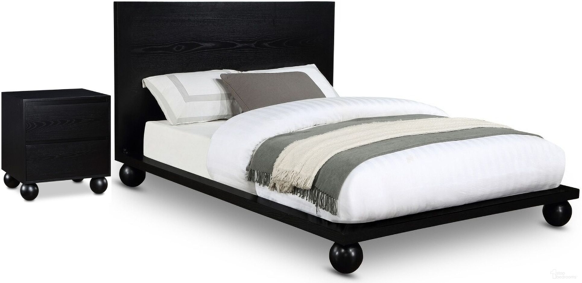 The appearance of Kent Bedroom Set In Black designed by Meridian in the modern / contemporary interior design. This black piece of furniture was selected by 1StopBedrooms from Kent Collection to add a touch of cosiness and style into your home. Sku: KentBlack-Q Box 1/3 (Headboard / Footboard / Slats);KentBlack-Q Box 2/3 (Platform);KentBlack-Q Box 3/3 (Legs);KentBlack-NS. Bed Type: Panel Bed. Material: Wood. Bed Size: Queen.
