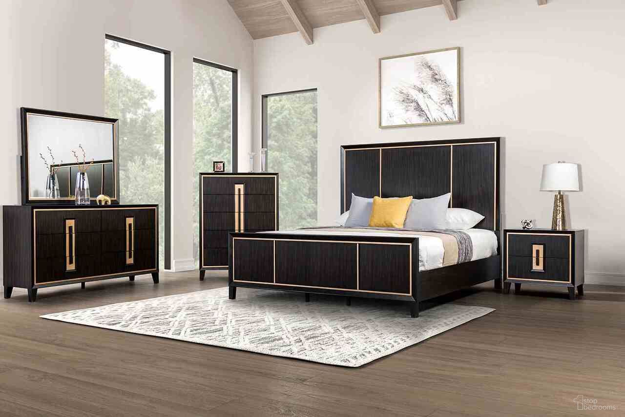 Kenyada Bedroom Set In Espresso