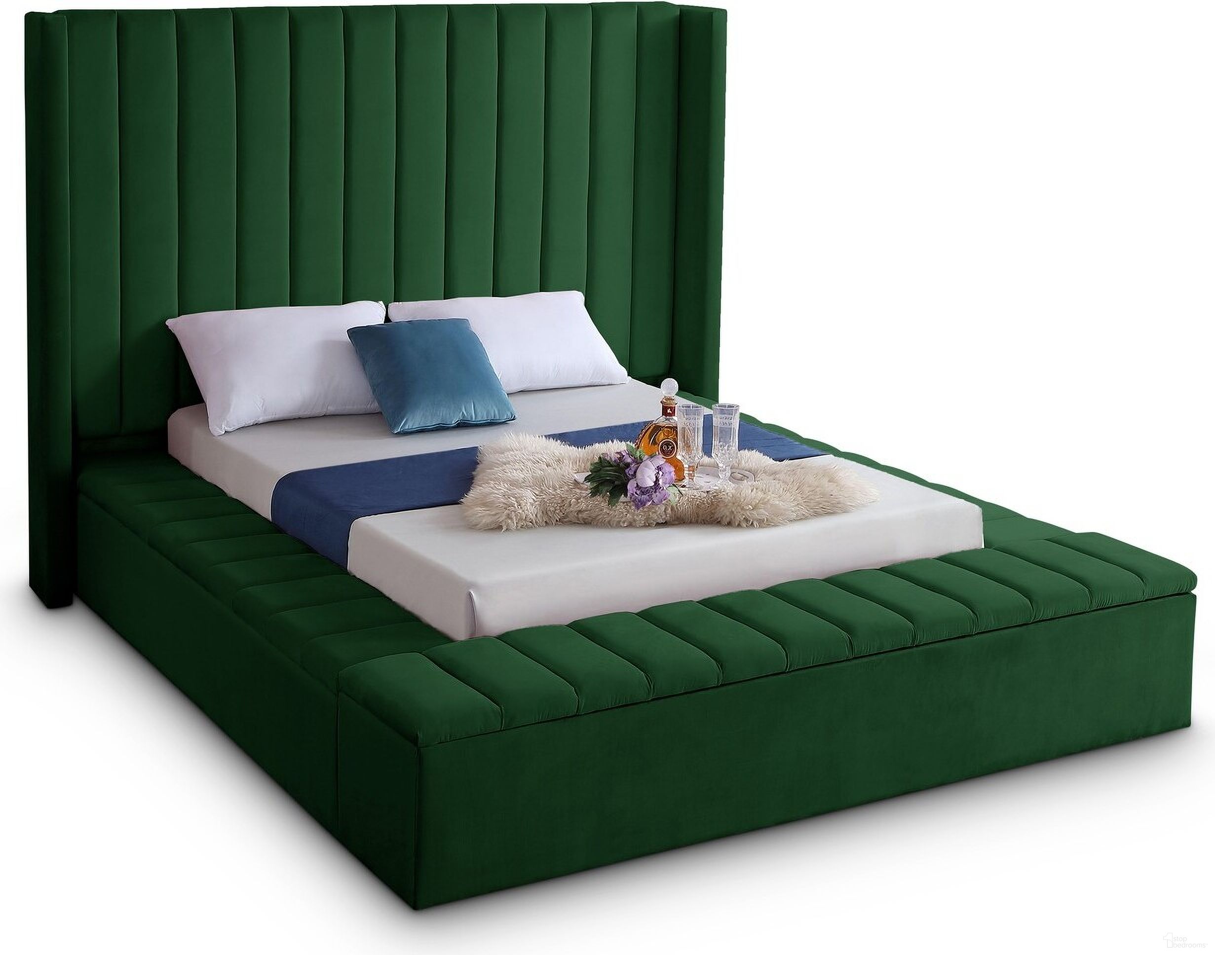 The appearance of Kiki Velvet Queen Bed In Green designed by Meridian in the modern / contemporary interior design. This green piece of furniture  was selected by 1StopBedrooms from Kiki Collection to add a touch of cosiness and style into your home. Sku: KikiGreen-Q Box 1/3 (HB/Slats);KikiGreen-Q Box 2/3 (FB Ottoman/Siderail's Top Upholstered Part/Hardware/Wing);KikiGreen-Q Box 3/3 (4 Siderails/Bottom Board of Siderail/Metal Bar). Bed Type: Storage Bed. Bed Size: Queen. Material: Velvet.