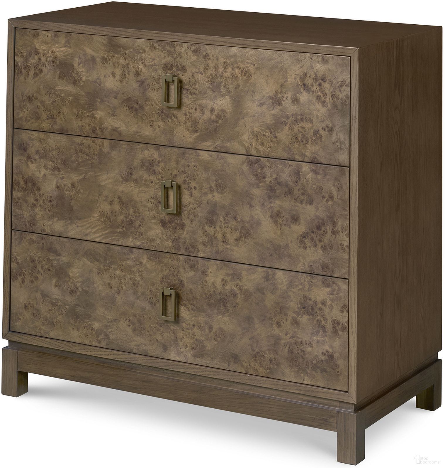The appearance of Kiley Chest In Antique Brass designed by Century Furniture in the rustic / southwestern interior design. This antique brass piece of furniture was selected by 1StopBedrooms from Monarch Collection to add a touch of cosiness and style into your home. Sku: MN5885. Material: Solid Oak.