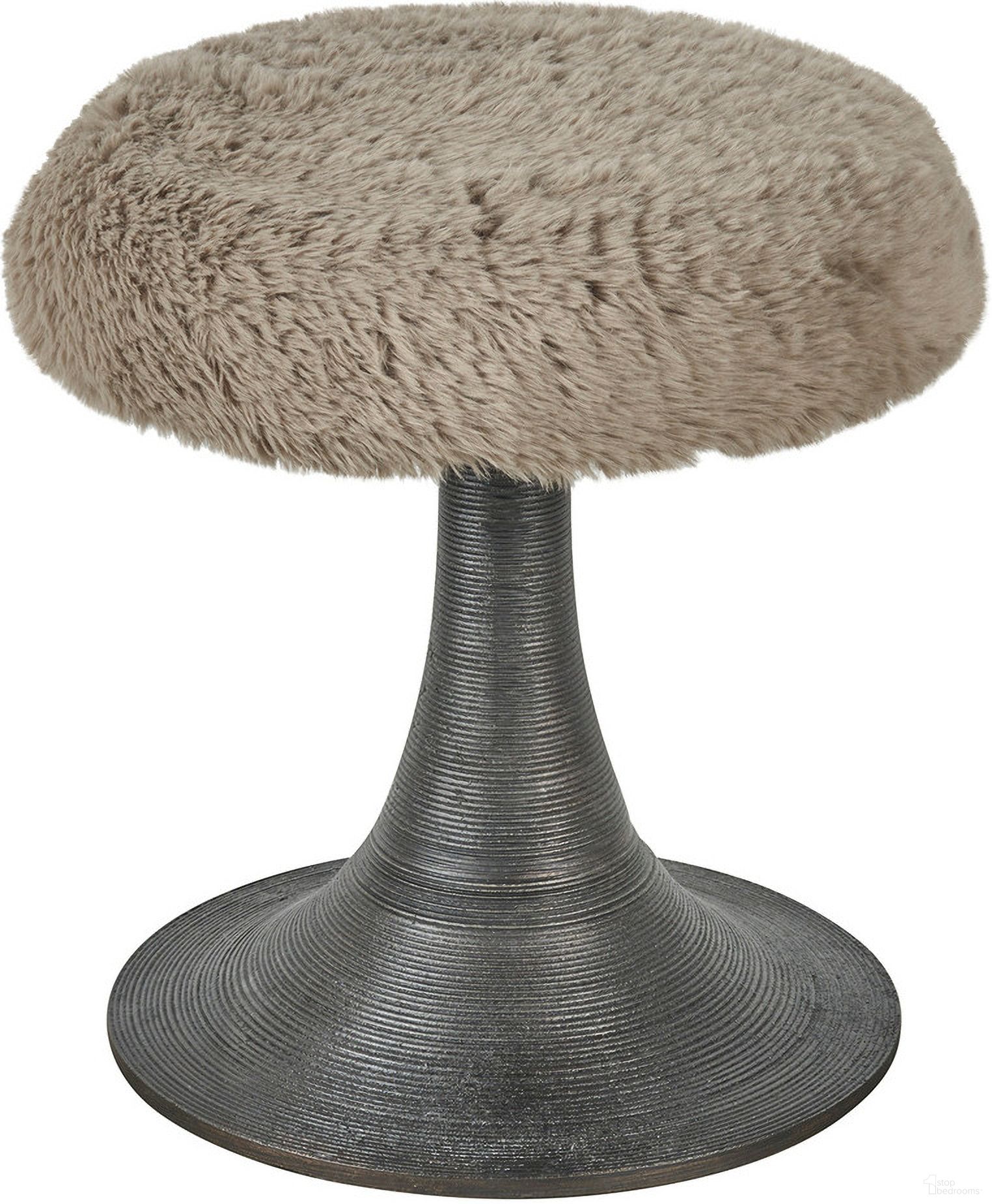 The appearance of Kira Stool In Beige designed by Universal in the modern / contemporary interior design. This beige piece of furniture was selected by 1StopBedrooms from Modern Collection to add a touch of cosiness and style into your home. Sku: U365382. Material: Metal.