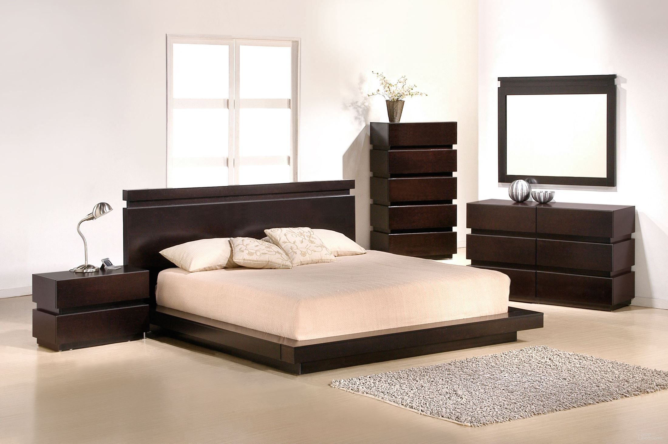 Knotch Dark Walnut Queen Platform Bed