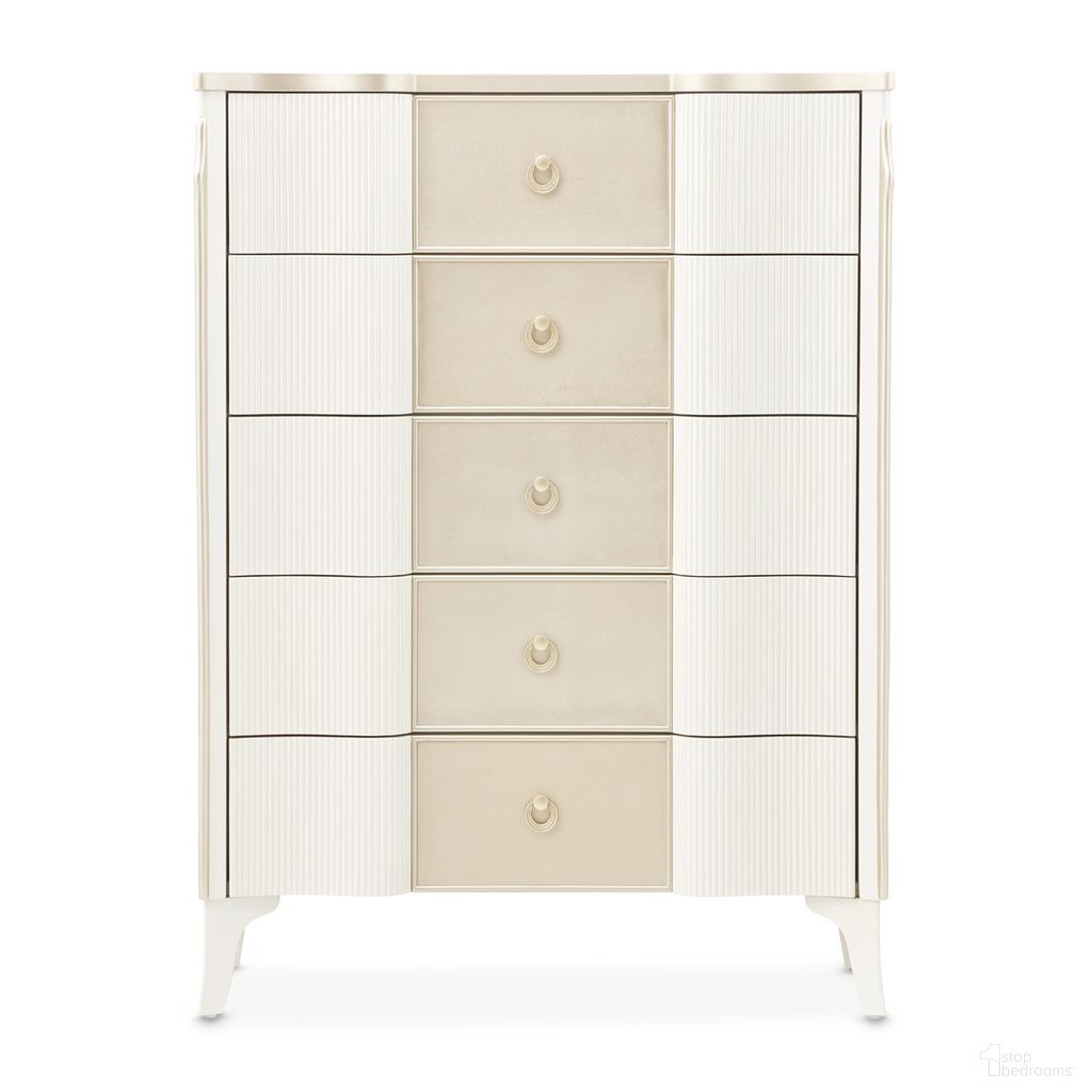 The appearance of La Marisia 5-Drawer Chest In Creamy Pearl designed by Michael Amini in the modern / contemporary interior design. This creamy pearl piece of furniture was selected by 1StopBedrooms from La Marisia Collection to add a touch of cosiness and style into your home. Sku: 9089070SA-112. Material: Poplar.