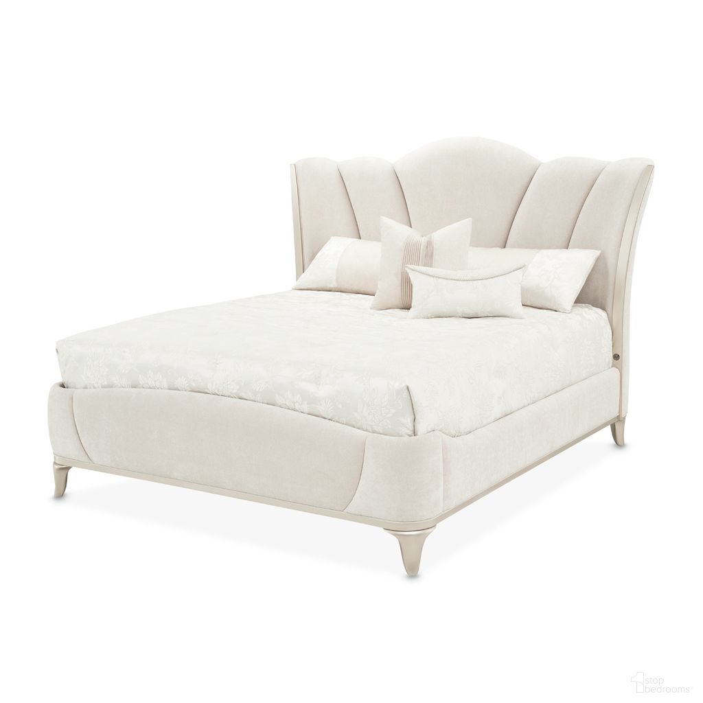 The appearance of La Marisia Upholstered Queen Bed In Creamy Pearl designed by Michael Amini in the modern / contemporary interior design. This creamy pearl piece of furniture was selected by 1StopBedrooms from La Marisia Collection to add a touch of cosiness and style into your home. Sku: 9089012-112;9089132-112;9000238-00. Bed Size: Queen. Material: Poplar. Bed Type: Upholstered Bed.