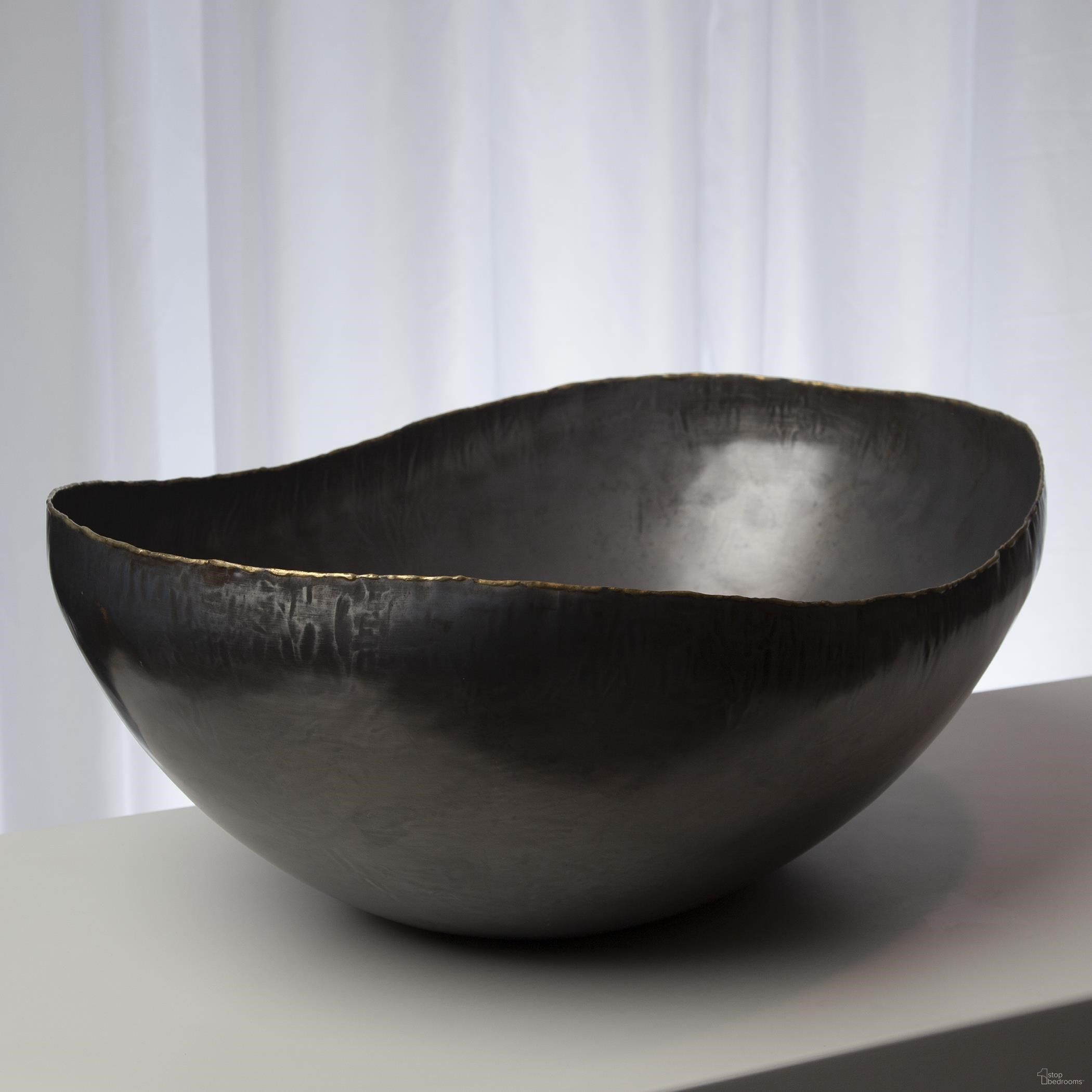 The appearance of Laforge Oval Large Bowl In Gray designed by Global Views in the modern / contemporary interior design. This gray piece of furniture  was selected by 1StopBedrooms from Laforge Collection to add a touch of cosiness and style into your home. Sku: 791021. Material: Iron.