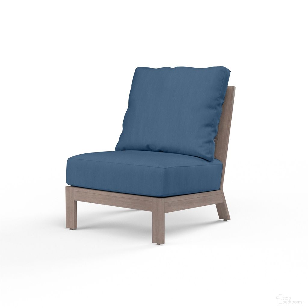 The appearance of Laguna Armless Club in Spectrum Indigo designed by Sunset West in the transitional interior design. This spectrum indigo piece of furniture was selected by 1StopBedrooms from Laguna Collection to add a touch of cosiness and style into your home. Sku: SW3501-AC-48080. Material: Aluminum.