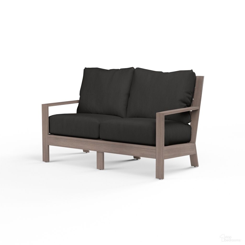 The appearance of Laguna Loveseat in Spectrum Carbon designed by Sunset West in the transitional interior design. This spectrum carbon piece of furniture was selected by 1StopBedrooms from Laguna Collection to add a touch of cosiness and style into your home. Sku: SW3501-22-48085. Material: Aluminum.