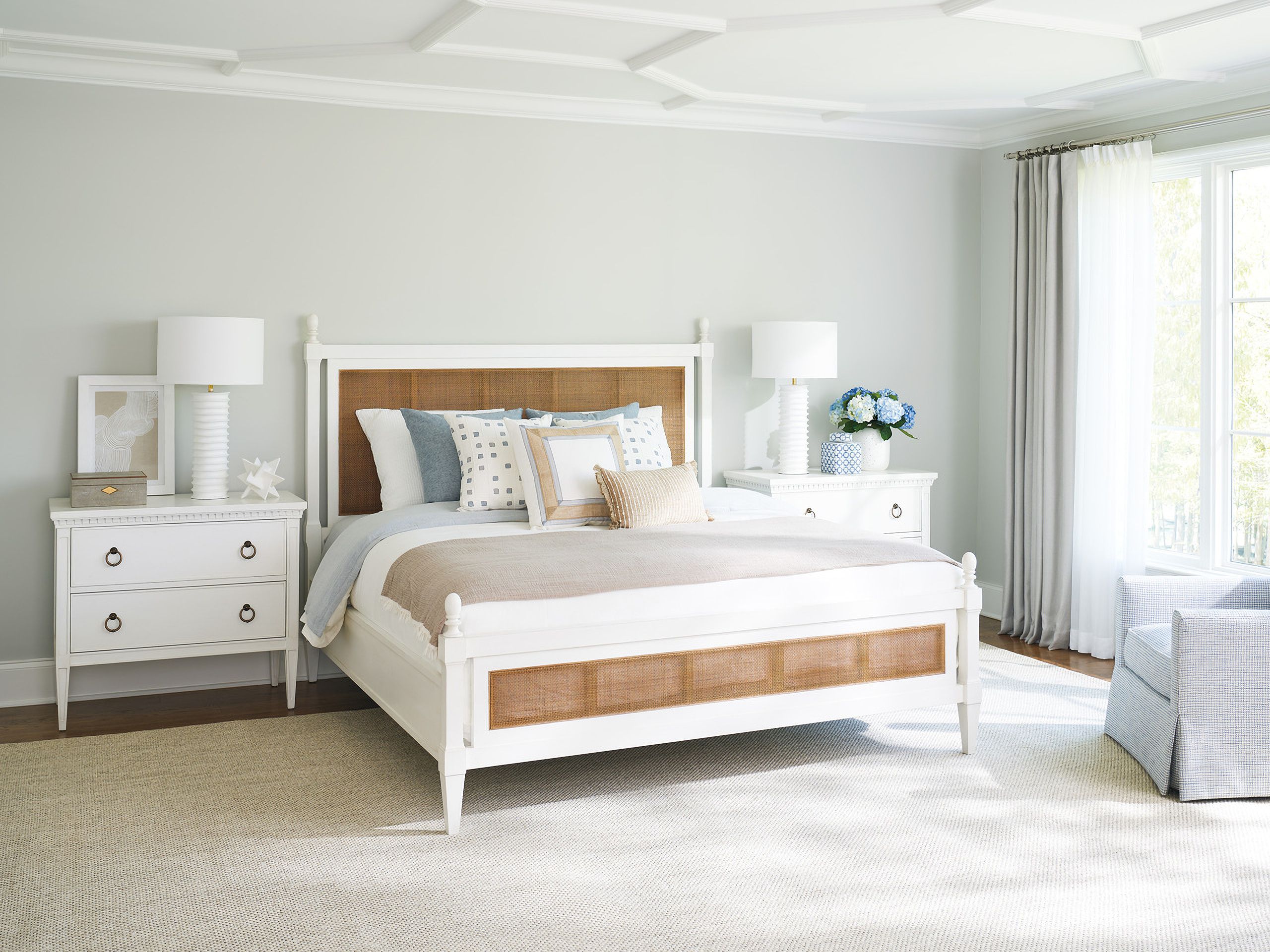 The appearance of Laguna Poster Bedroom Set designed by Barclay Butera in the traditional interior design. This tides piece of furniture was selected by 1StopBedrooms from Laguna Collection to add a touch of cosiness and style into your home. Sku: 935-173C;935-621. Bed Type: Poster Bed. Material: Wood. Bed Size: Queen.