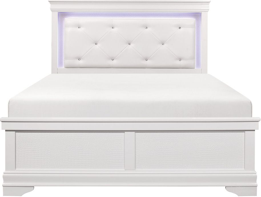 The appearance of Lana White Full Panel Bed designed by Homelegance in the transitional interior design. This white piece of furniture  was selected by 1StopBedrooms from Lana Collection to add a touch of cosiness and style into your home. Sku: 1556WF-1;1556WF-3. Bed Type: Panel Bed. Material: Faux Leather. Bed Size: Full.