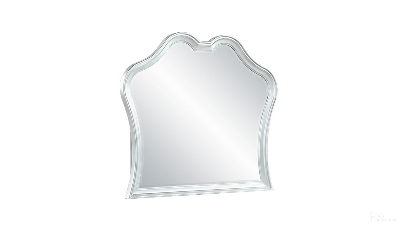 The appearance of Landmark Mirror In Silver designed by Galaxy Home Furnishings in the modern / contemporary interior design. This silver piece of furniture was selected by 1StopBedrooms from Landmark Collection to add a touch of cosiness and style into your home. Sku: 601955554558. Material: Solid Wood.