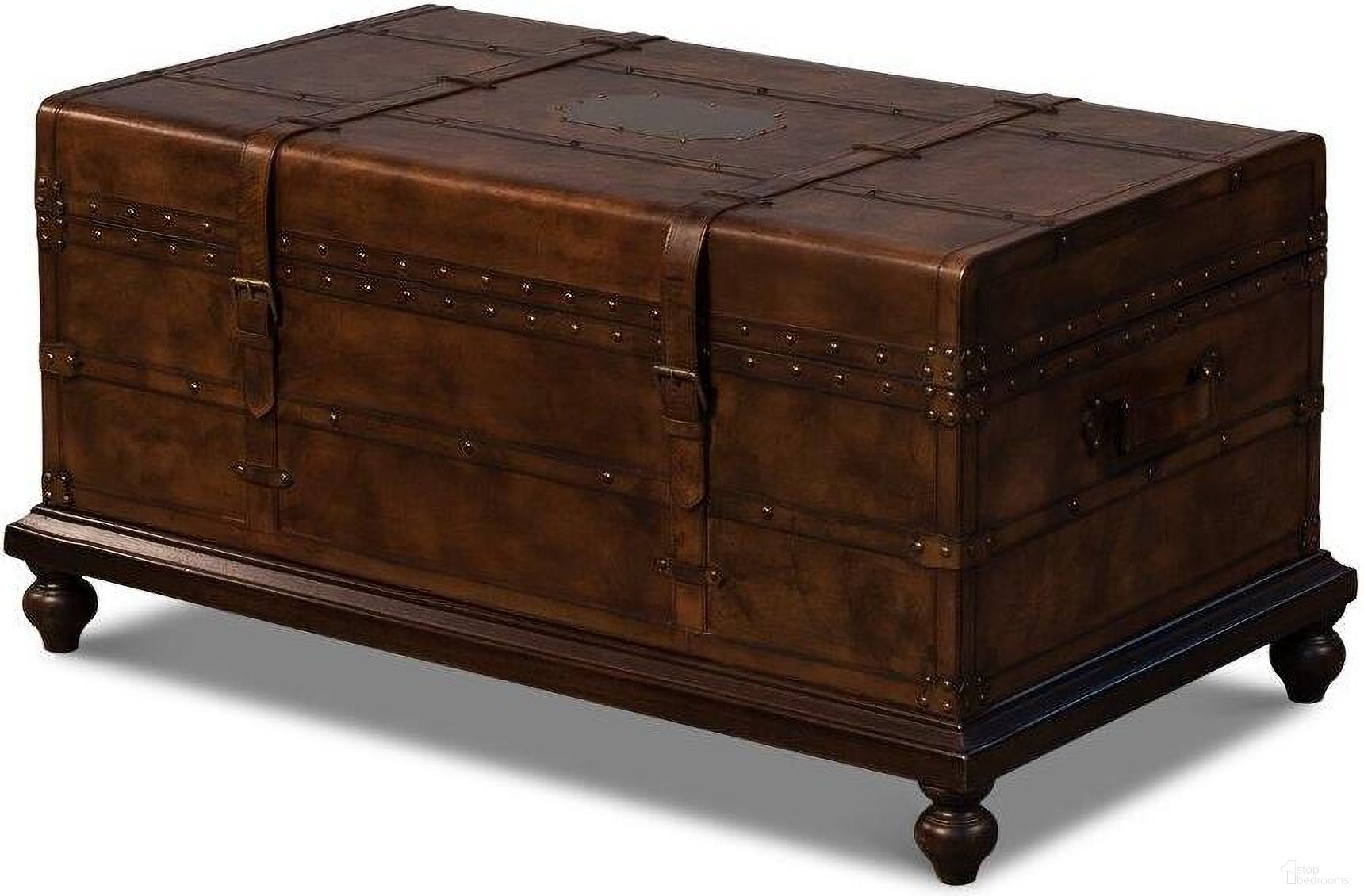 The appearance of Laramie Brown Trunk Cocktail Table designed by Sarreid in the traditional interior design. This brown piece of furniture was selected by 1StopBedrooms from Laramie Collection to add a touch of cosiness and style into your home. Sku: 26853. Material: Wood.