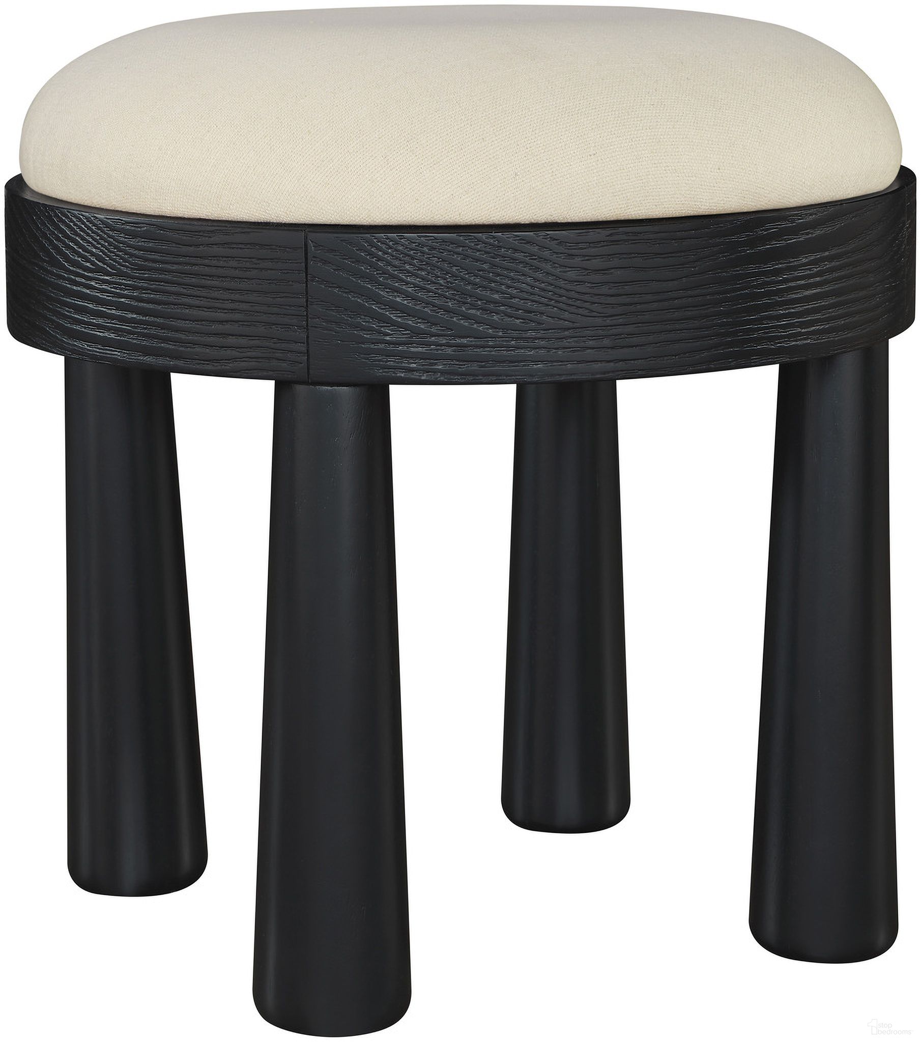 The appearance of Larea Linen Textured Fabric Upholstered Ottoman In Cream designed by Meridian in the modern / contemporary interior design. This cream piece of furniture was selected by 1StopBedrooms from Larea Collection to add a touch of cosiness and style into your home. Sku: 22068Cream. Material: Linen.