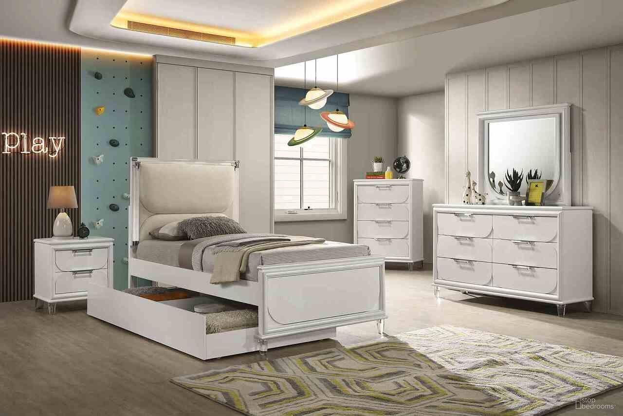 Lareina Youth Bedroom Set with Trundle In Pearl White