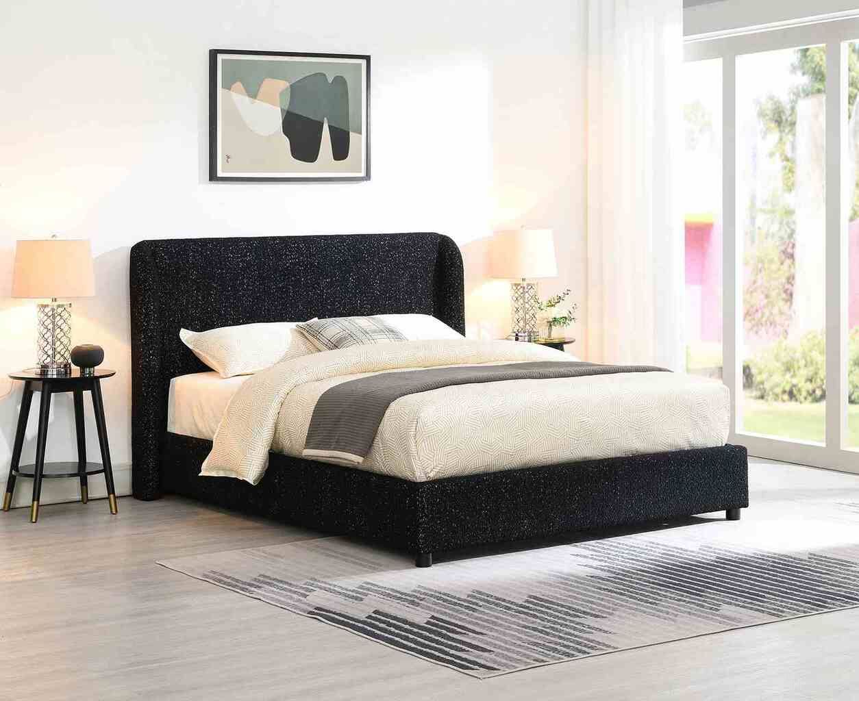 Laverni Queen Bed In Black