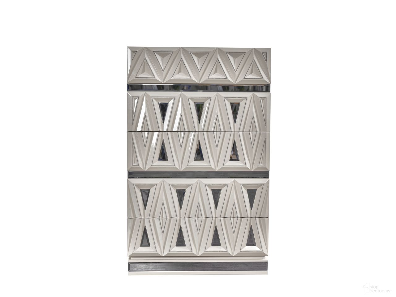 The appearance of Lavita Chest In River Sand Gray designed by Galaxy Home Furnishings in the modern / contemporary interior design. This river sand gray piece of furniture was selected by 1StopBedrooms from Lavita Collection to add a touch of cosiness and style into your home. Sku: 601955555289. Material: Solid Wood.