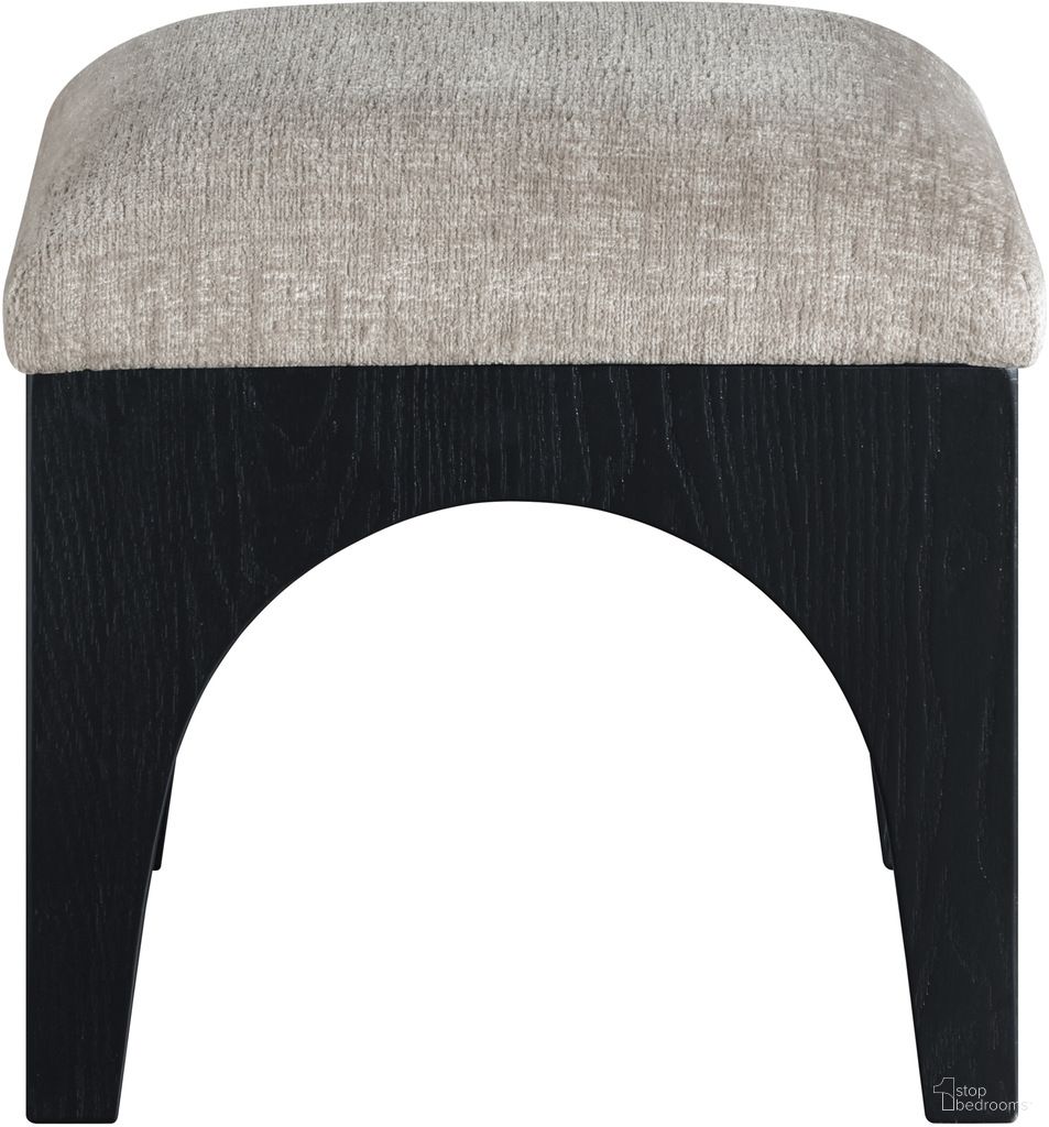 The appearance of Lawson Chenille Fabric Upholstered Ottoman In Grey and Black designed by Meridian in the modern / contemporary interior design. This grey/black piece of furniture was selected by 1StopBedrooms from Lawson Collection to add a touch of cosiness and style into your home. Sku: 22032Grey. Material: Chenille.