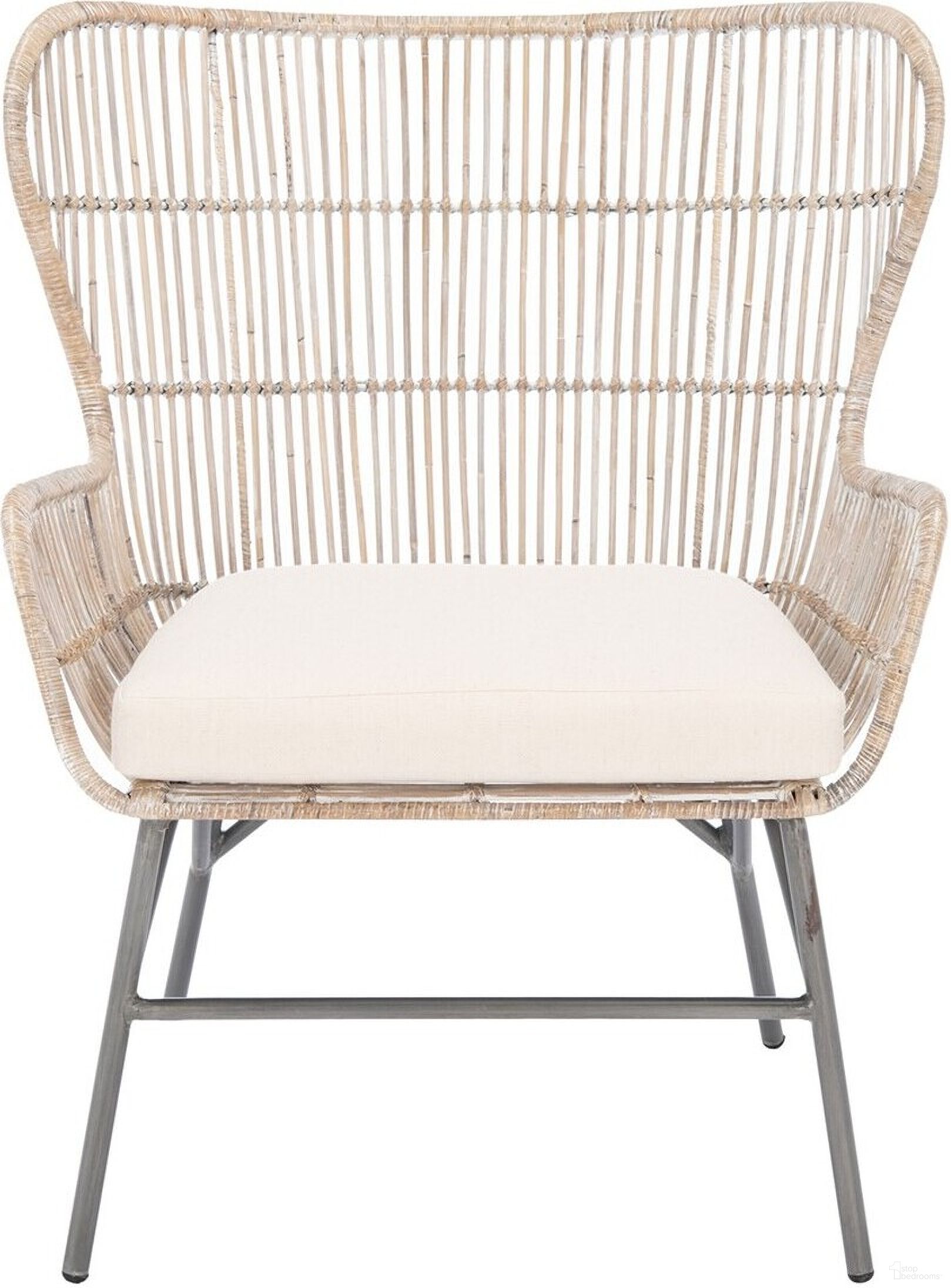 The appearance of Lenu Rattan Accent Chair with Cushion in Grey designed by Safavieh in the coastal interior design. This grey piece of furniture  was selected by 1StopBedrooms from Lenu Collection to add a touch of cosiness and style into your home. Sku: ACH6510A. Material: Rattan.