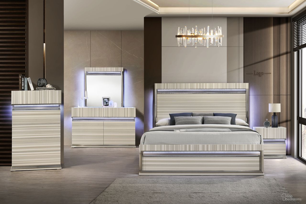 Leonor Panel Bedroom Set In Gray