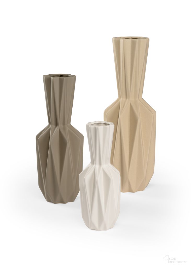 The appearance of Lerdorf Vase Set of 3 In Brown designed by Wildwood in the modern / contemporary interior design. This brown piece of furniture was selected by 1StopBedrooms from Wildwood Collection to add a touch of cosiness and style into your home. Sku: 301419. Material: Ceramic.