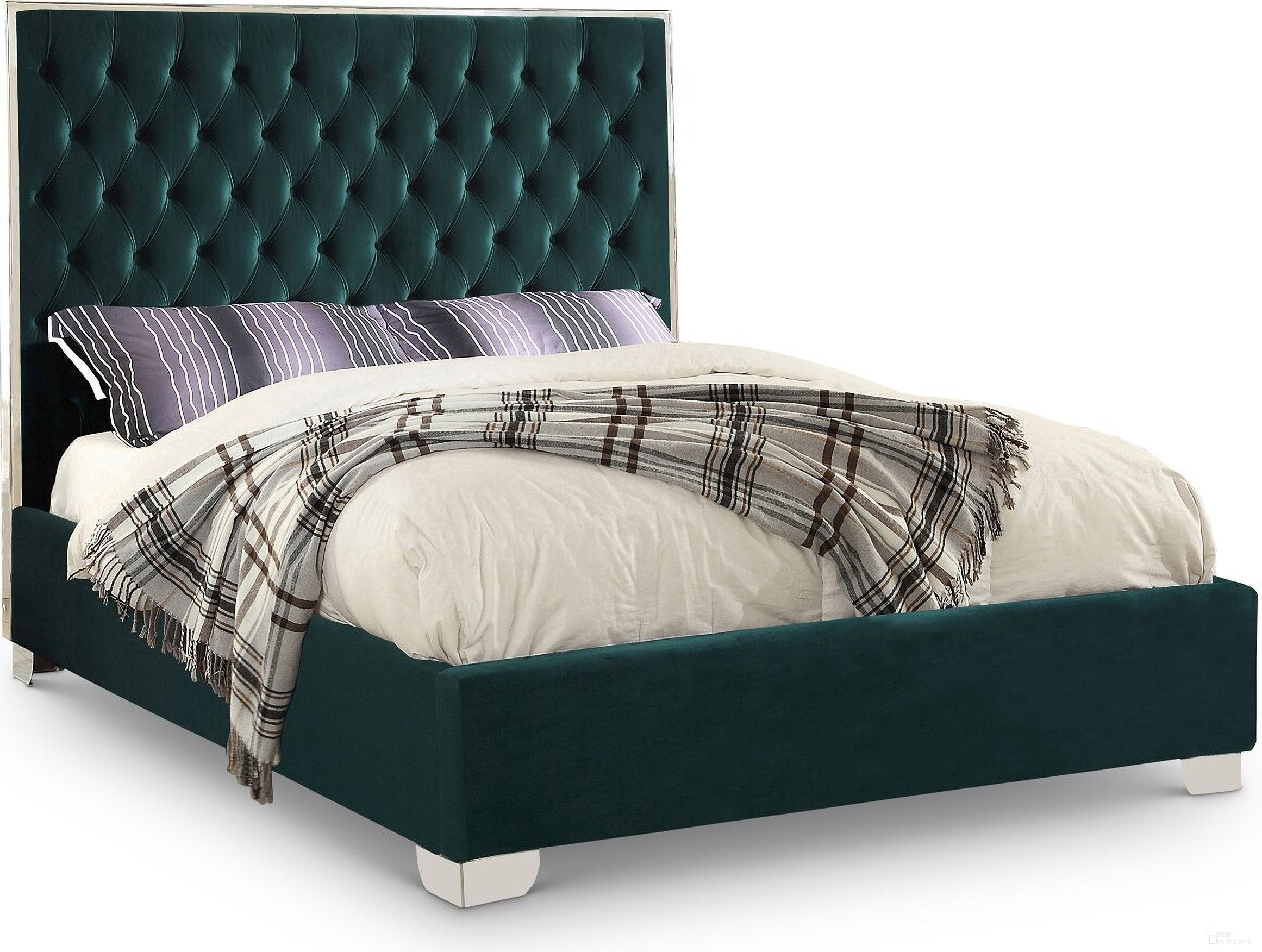 The appearance of Lexi Velvet King Bed In Green designed by Meridian in the modern / contemporary interior design. This green piece of furniture  was selected by 1StopBedrooms from Lexi Collection to add a touch of cosiness and style into your home. Sku: LexiGreen-K Box 1/2 (HB/Slats);LexiGreen-K Box 2/2 (FB/Rails/Metal Bar/Hardware/Legs). Bed Type: Panel Bed. Bed Size: King. Material: Velvet.