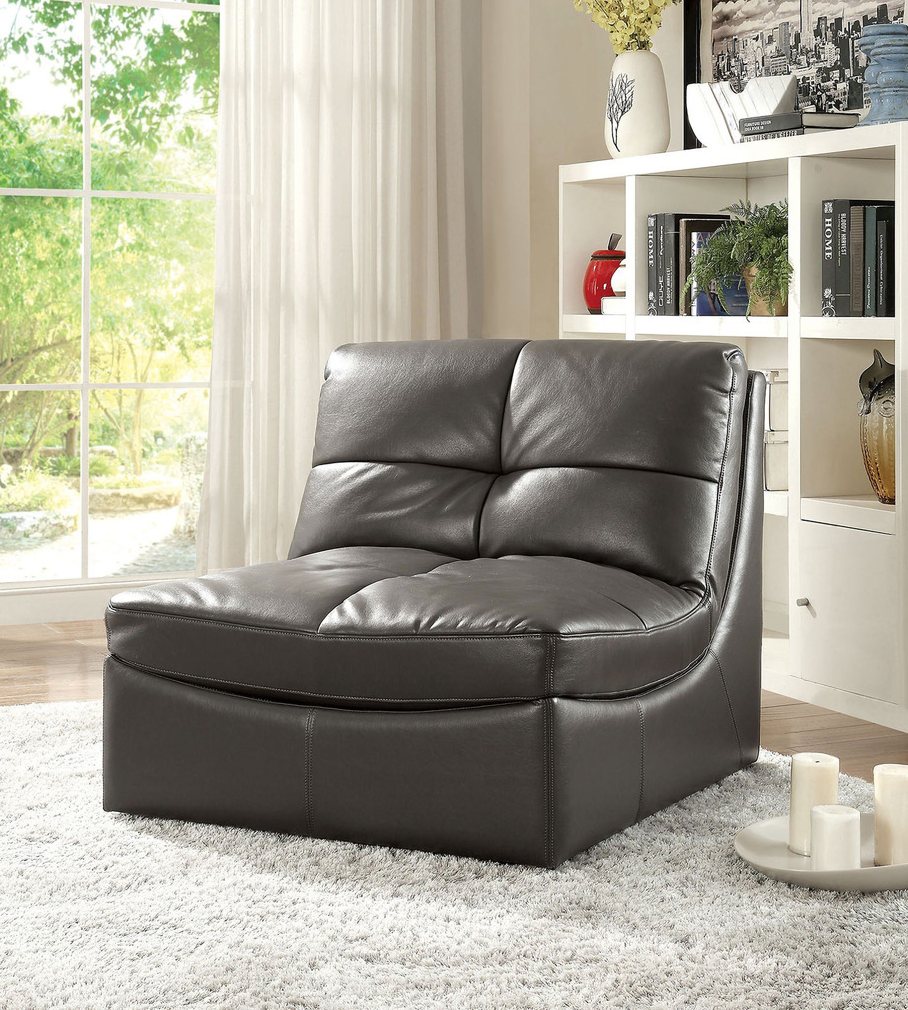 The appearance of Libbie Chair In Gray designed by Furniture of America in the modern / contemporary interior design. This gray piece of furniture  was selected by 1StopBedrooms from Libbie Collection to add a touch of cosiness and style into your home. Sku: CM6456-CH-VN. Material: Wood.