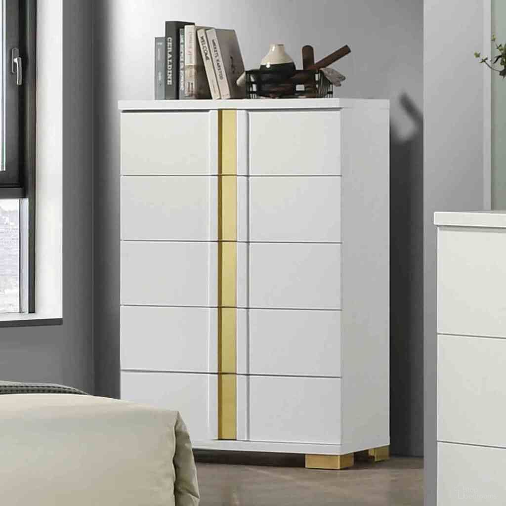 The appearance of Lillestrom Chest In White and Gold designed by Furniture of America in the modern / contemporary interior design. This white/gold piece of furniture  was selected by 1StopBedrooms from Lillestrom Collection to add a touch of cosiness and style into your home. Sku: FM7217WH-C. Material: Engineered Wood.