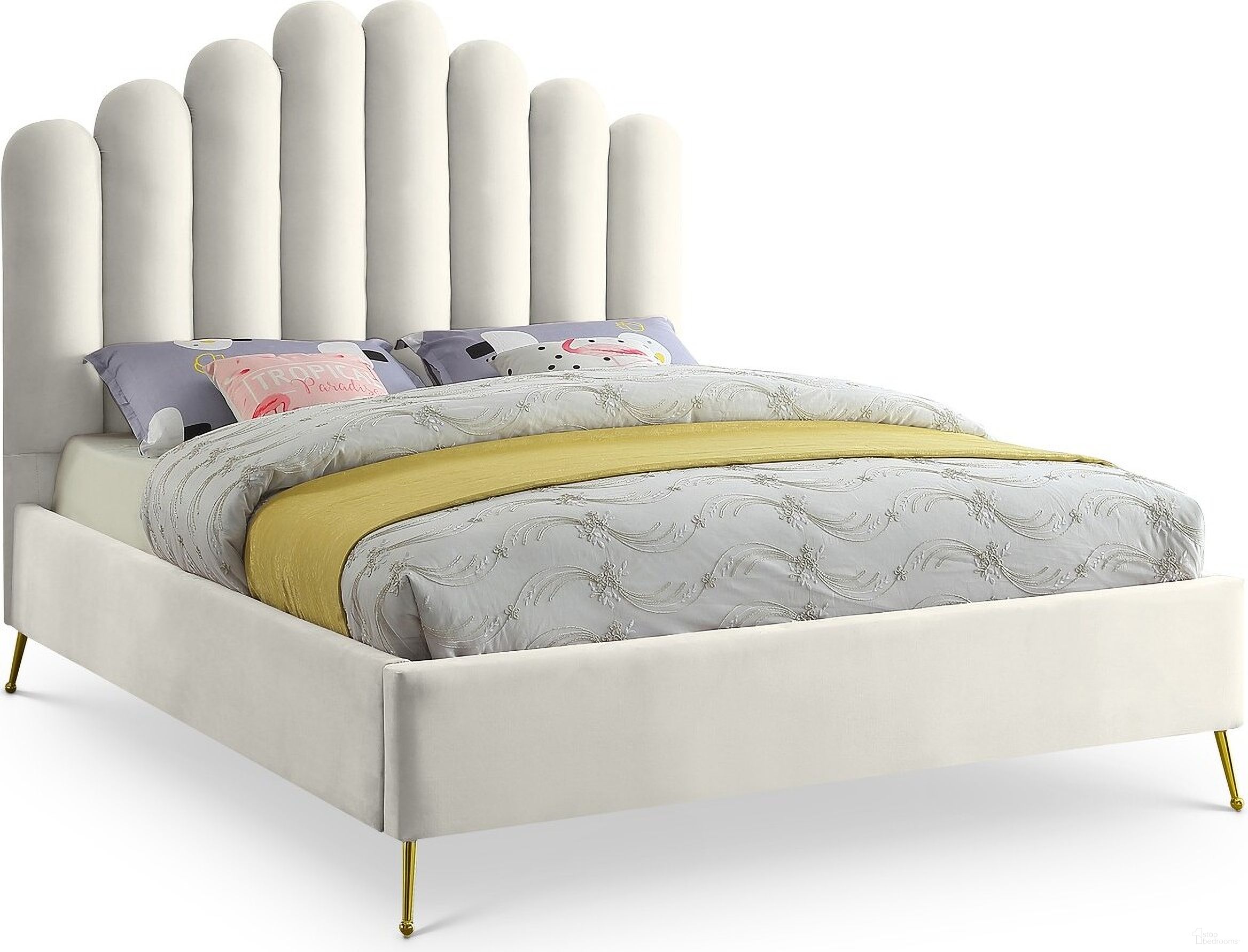 The appearance of Lily Velvet Queen Bed In Cream designed by Meridian in the modern / contemporary interior design. This cream velvet piece of furniture  was selected by 1StopBedrooms from Lily Collection to add a touch of cosiness and style into your home. Sku: LilyCream-Q Box 1/2 (HB/Slats);LilyCream-Q Box 2/2 (Siderails/FB/Metal Legs/Metal Bar). Bed Type: Panel Bed. Bed Size: Queen. Material: Velvet.