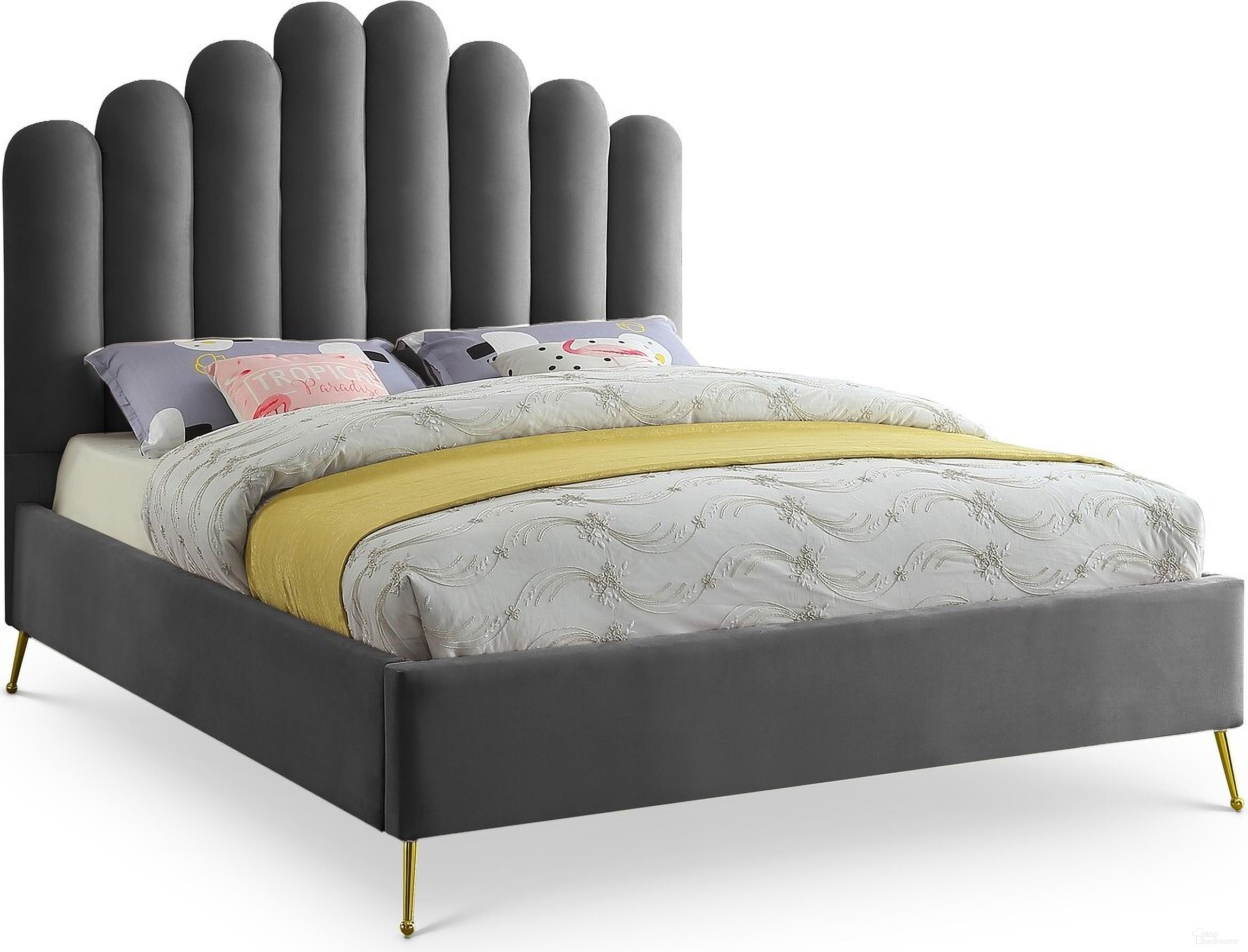 The appearance of Lily Velvet Queen Bed In Grey designed by Meridian in the modern / contemporary interior design. This grey piece of furniture was selected by 1StopBedrooms from Lily Collection to add a touch of cosiness and style into your home. Sku: LilyGrey-Q Box 1/2 (HB/Slats);LilyGrey-Q Box 2/2 (Siderails/FB/Metal Legs/Metal Bar). Bed Type: Panel Bed. Bed Size: Queen. Material: Velvet.