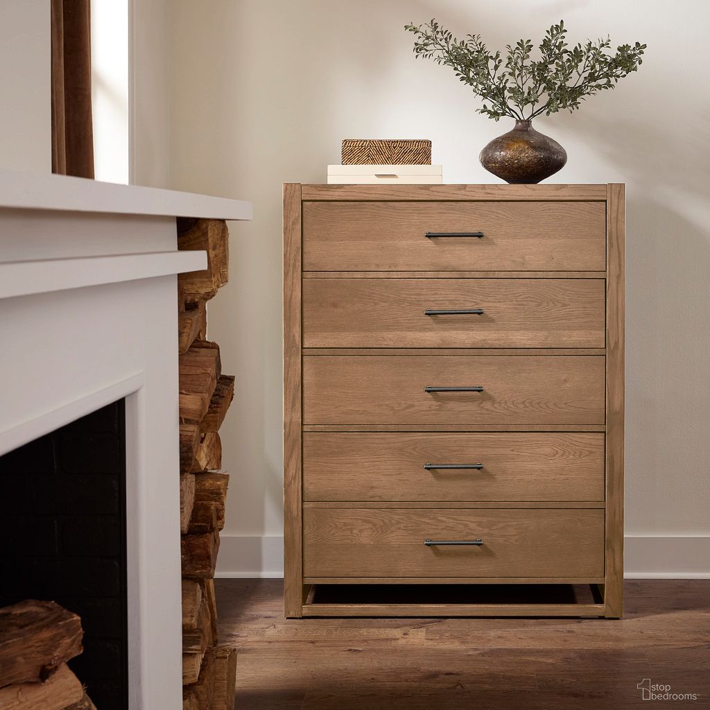 The appearance of Lodge and Loft 5 Drawer Chest In Blond Oak designed by Vaughan Bassett in the modern / contemporary interior design. This blond oak piece of furniture was selected by 1StopBedrooms from Lodge and Loft Collection to add a touch of cosiness and style into your home. Sku: 842-115. Material: Wood.